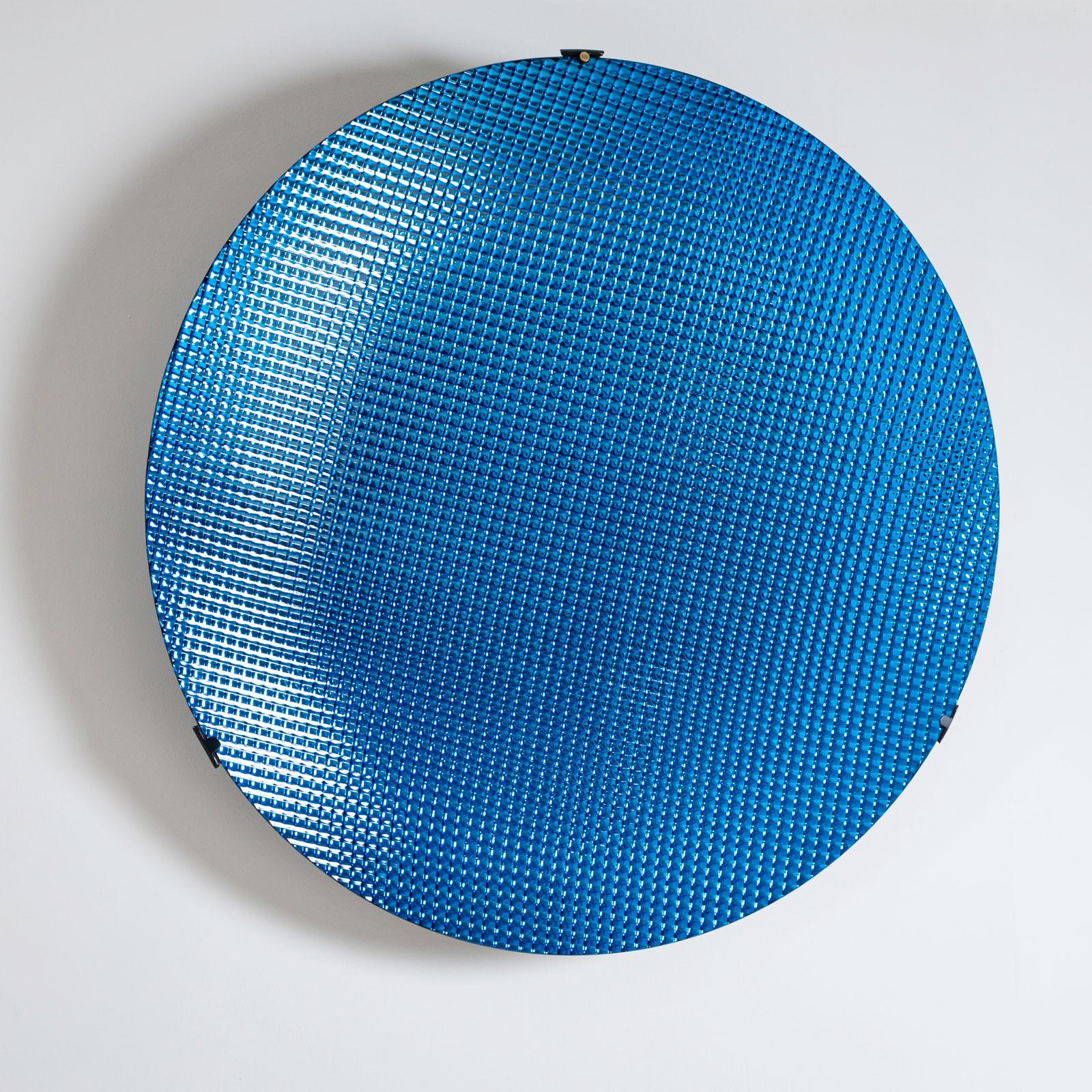 Verre 21e siècle Grand disque concave en verre bleu par Roberto Giulio Rida, Italie en vente