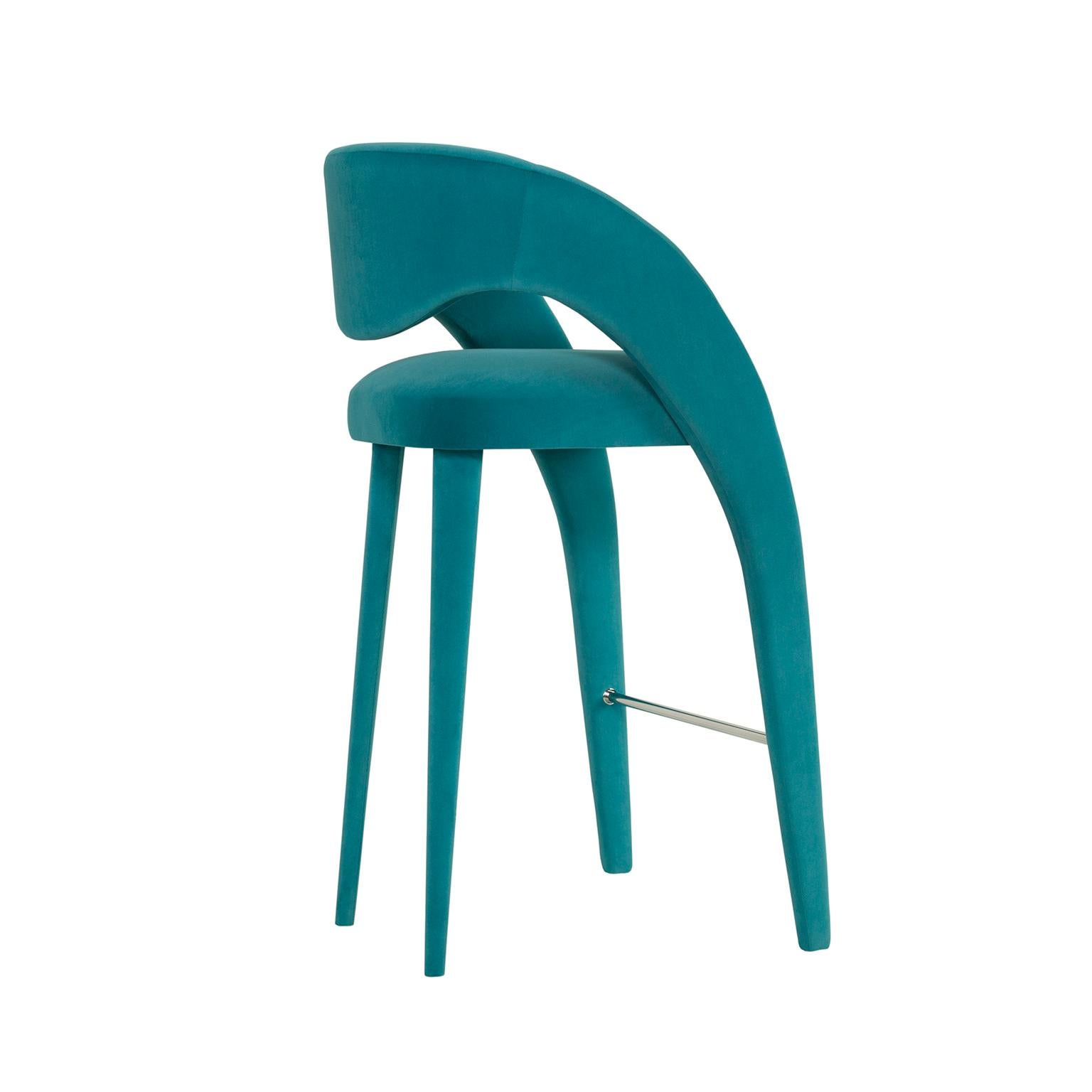 Laurence chair, Contemporary Collection, Handcrafted in Portugal - Europe by Greenapple.

Designed by Rute Martins for the Contemporary Collection, the Laurence bar stool was created with the artistic intent of reimagining the image of women within