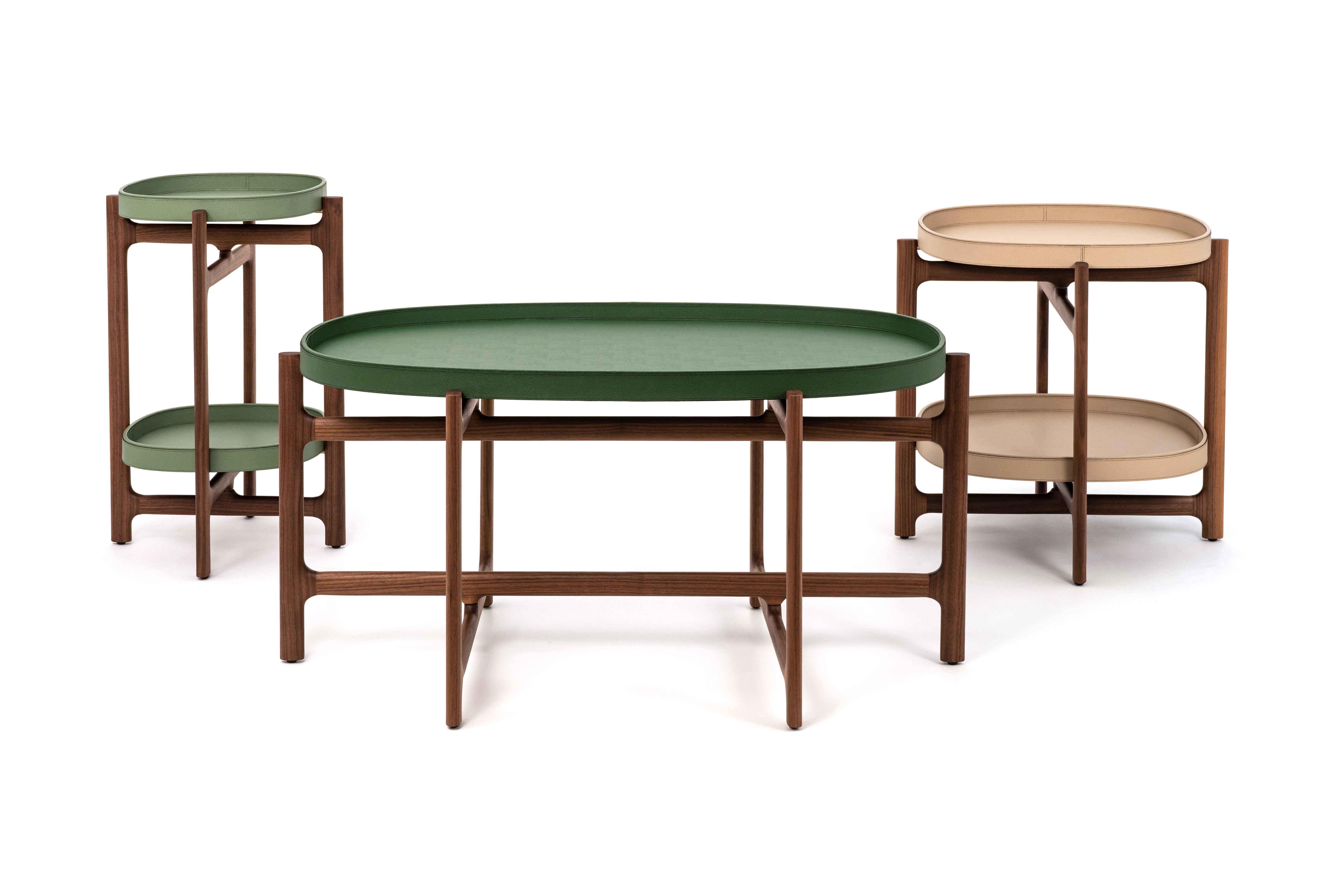 Table pliante Chelsea du 21e siècle en cuir et bois de noyer, fabriquée à la main en Italie en vente 2
