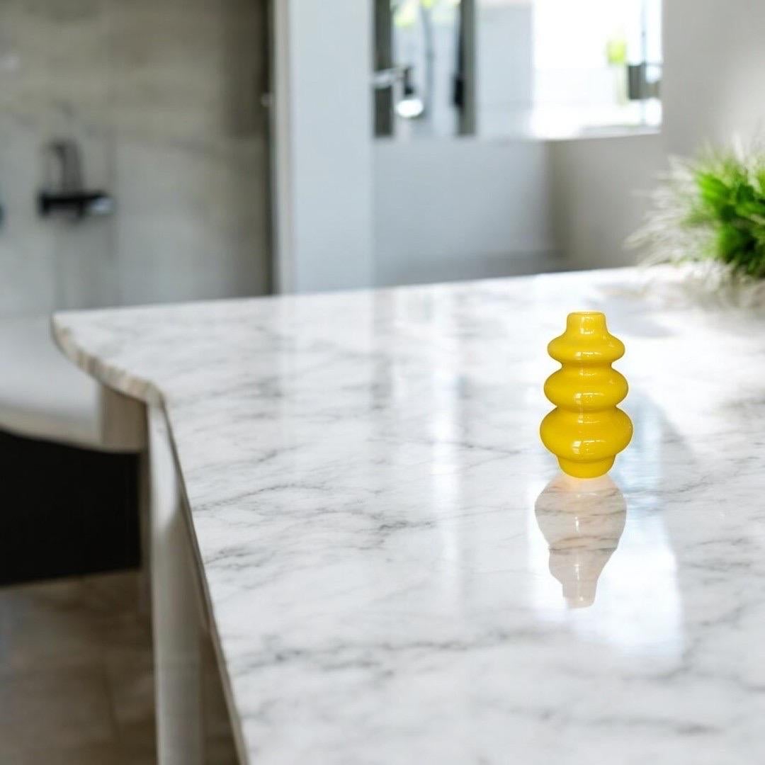 Fait main Obje décoratif citron du 21e siècle par Busra Ozdemir, moderne, céramique en vente