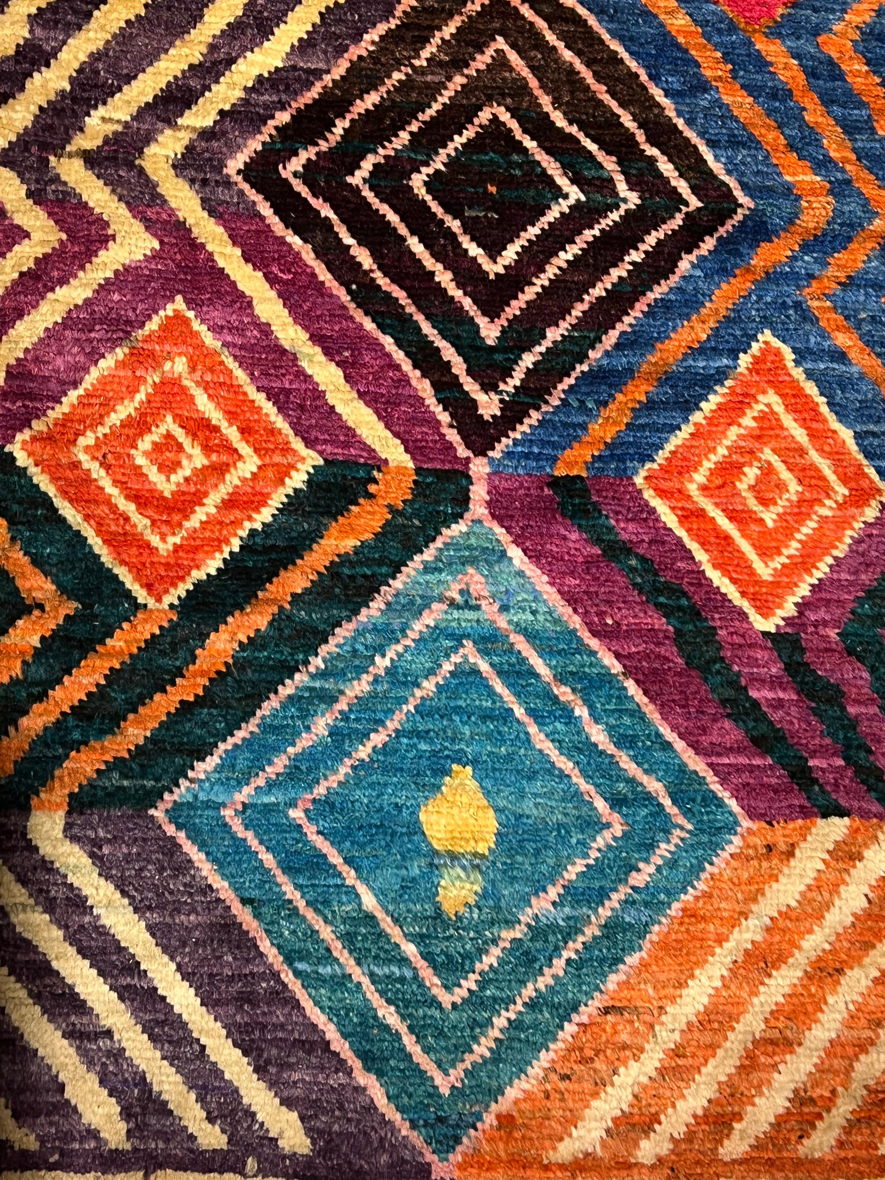21st Century, Light Multicolour Orange Pourple Blue Green Runner Rug, ca 2021 In New Condition For Sale In Firenze, IT
