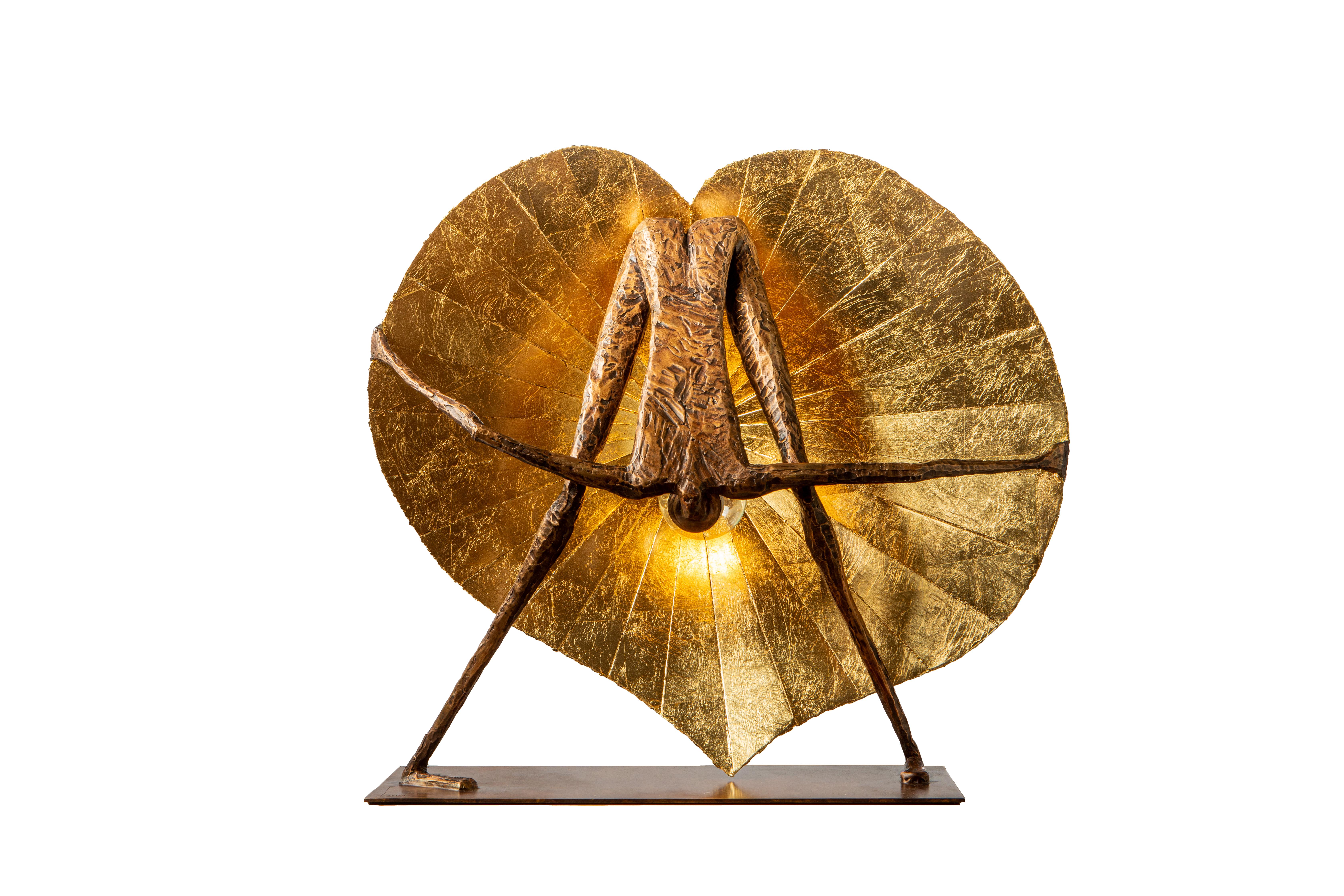 21. Jahrhundert Limitierte Auflage der skulpturalen Tischlampe Écoute Ton Coeur von Fantôme (Moderne) im Angebot