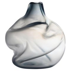 21. Jahrhundert Ludovica+Roberto Palomba Laguna Caigo Vase aus Muranoglas in Stahlgrau