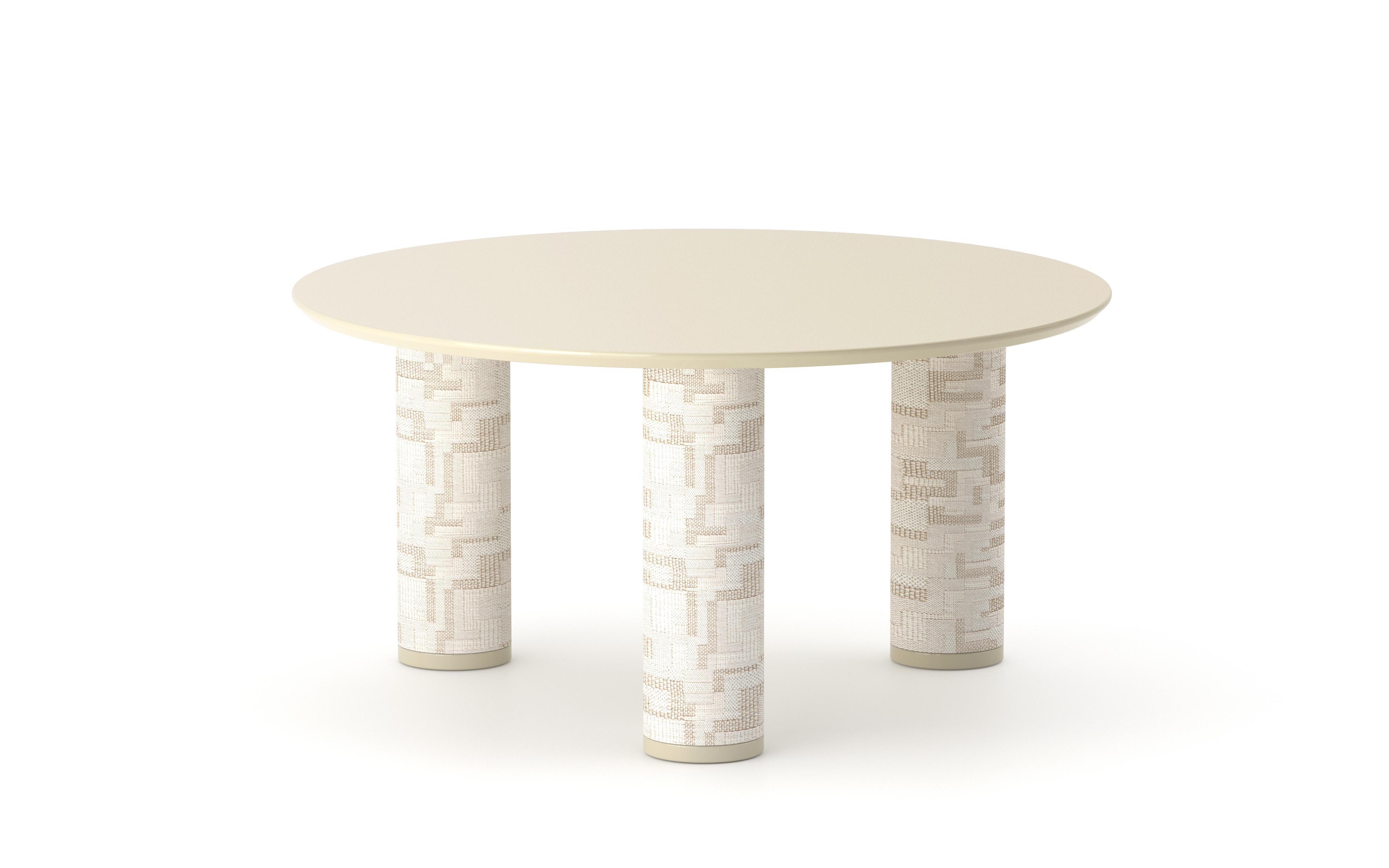 UMA Round 70 is a low table from the collection of the same name designed by Ludovica+Roberto Palomba for P + C Edizioni in spring 2022.
Featuring a circular resin top, UMA Round 70 puts the design accent on the table’s cylindrical pedestal legs