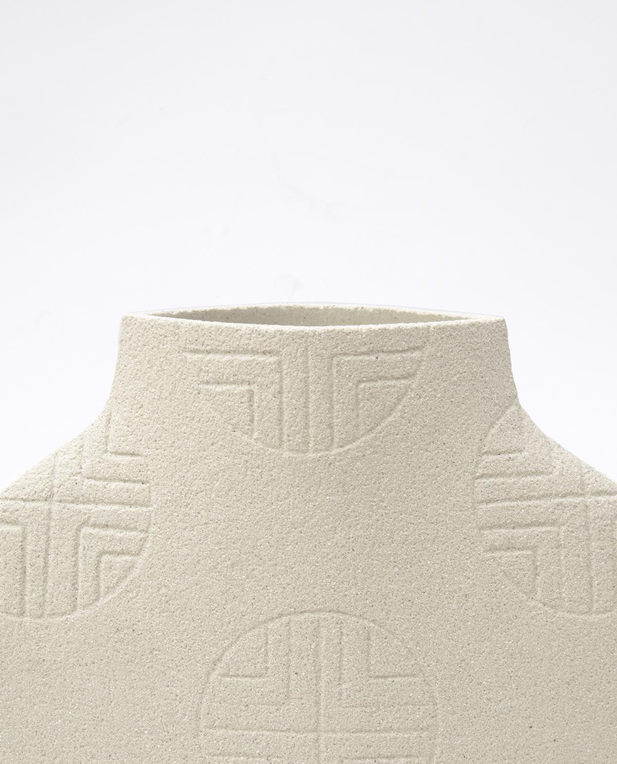 Europeo 21st Century Lune [M] N°1 Vase in White Ceramic, Hand-Crafted in France in vendita