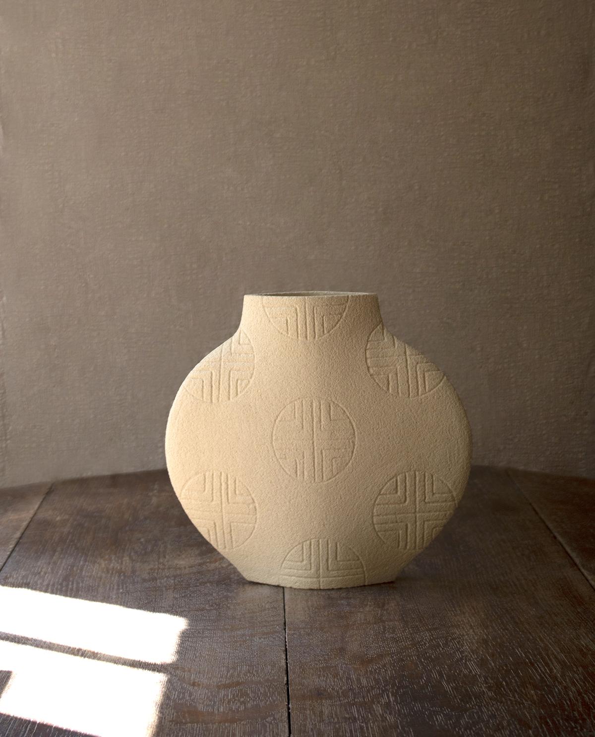 Argilla 21st Century Lune [M] N°1 Vase in White Ceramic, Hand-Crafted in France in vendita