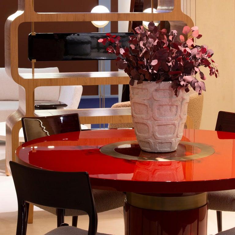 Mid-Century Modern Table Lune du 21e siècle, en Wood Wood laqué HG et détails en bronze, par Duistt en vente