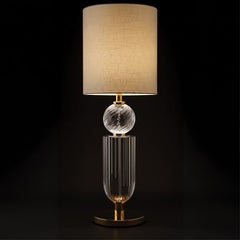 Lampada da tavolo di lusso in cristallo trasparente del 21° secolo