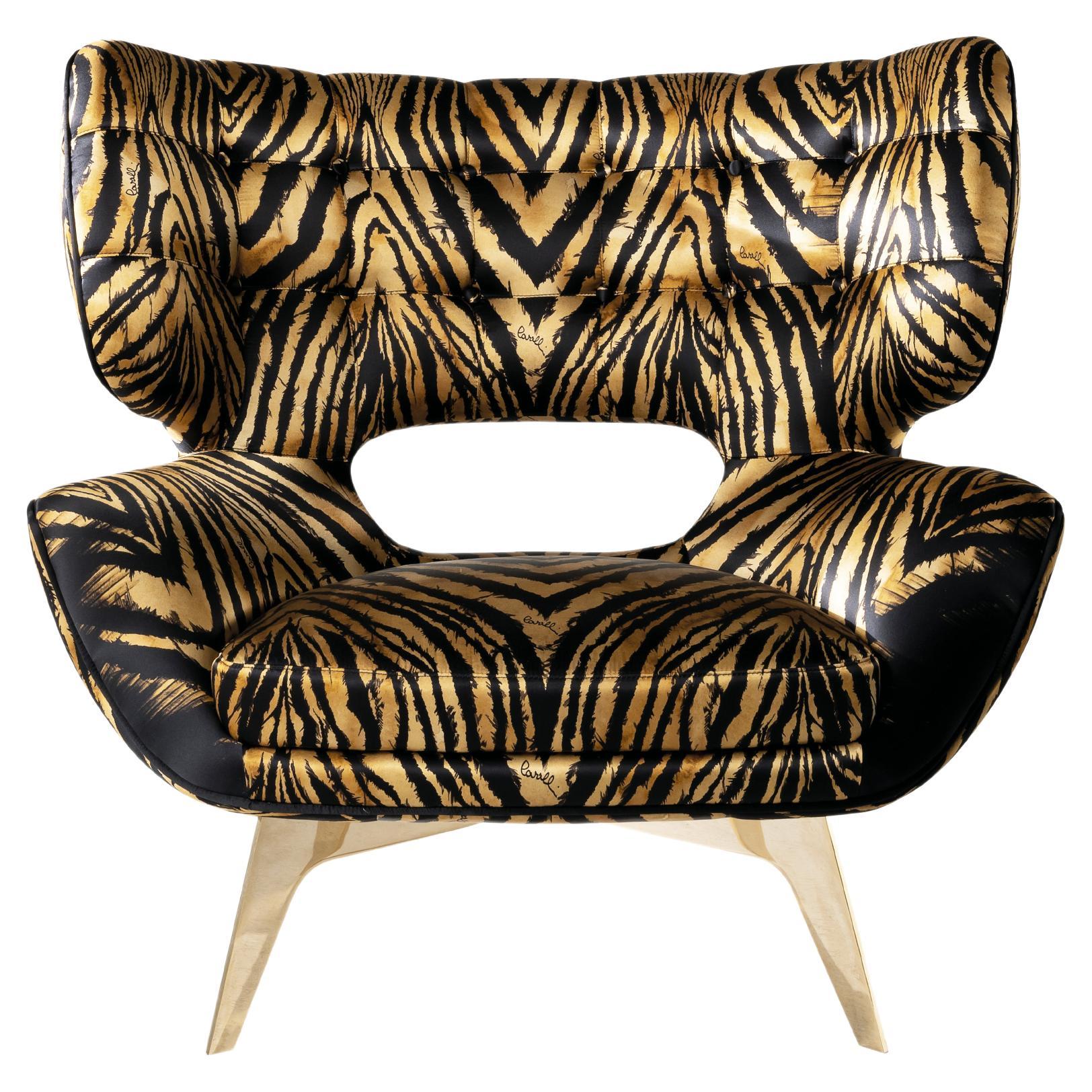 21e siècle, fauteuil Maclaine en soie de Roberto Cavalli Home Interiors