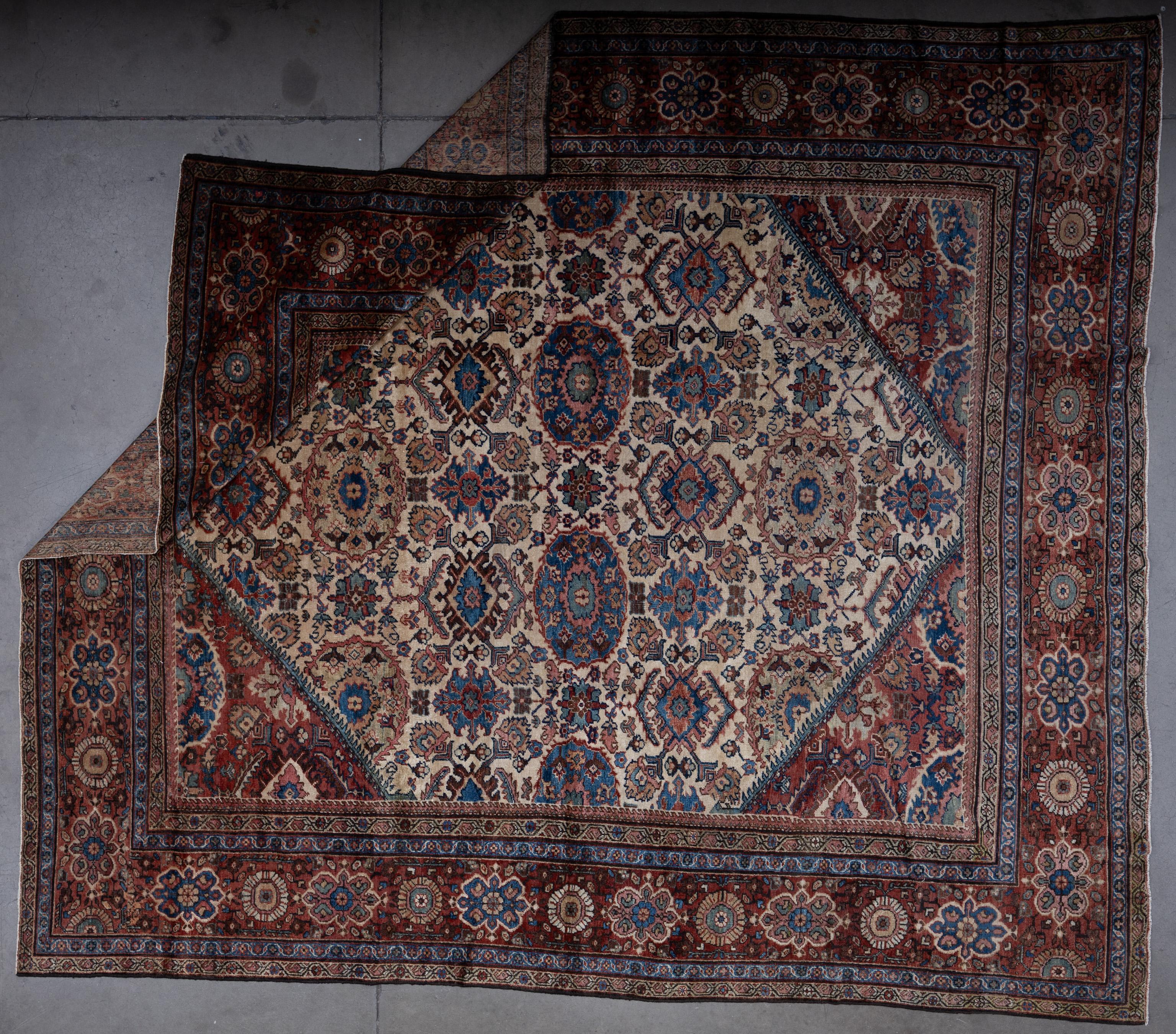 Tissé à la main Tapis Malayer du 21e siècle en vente