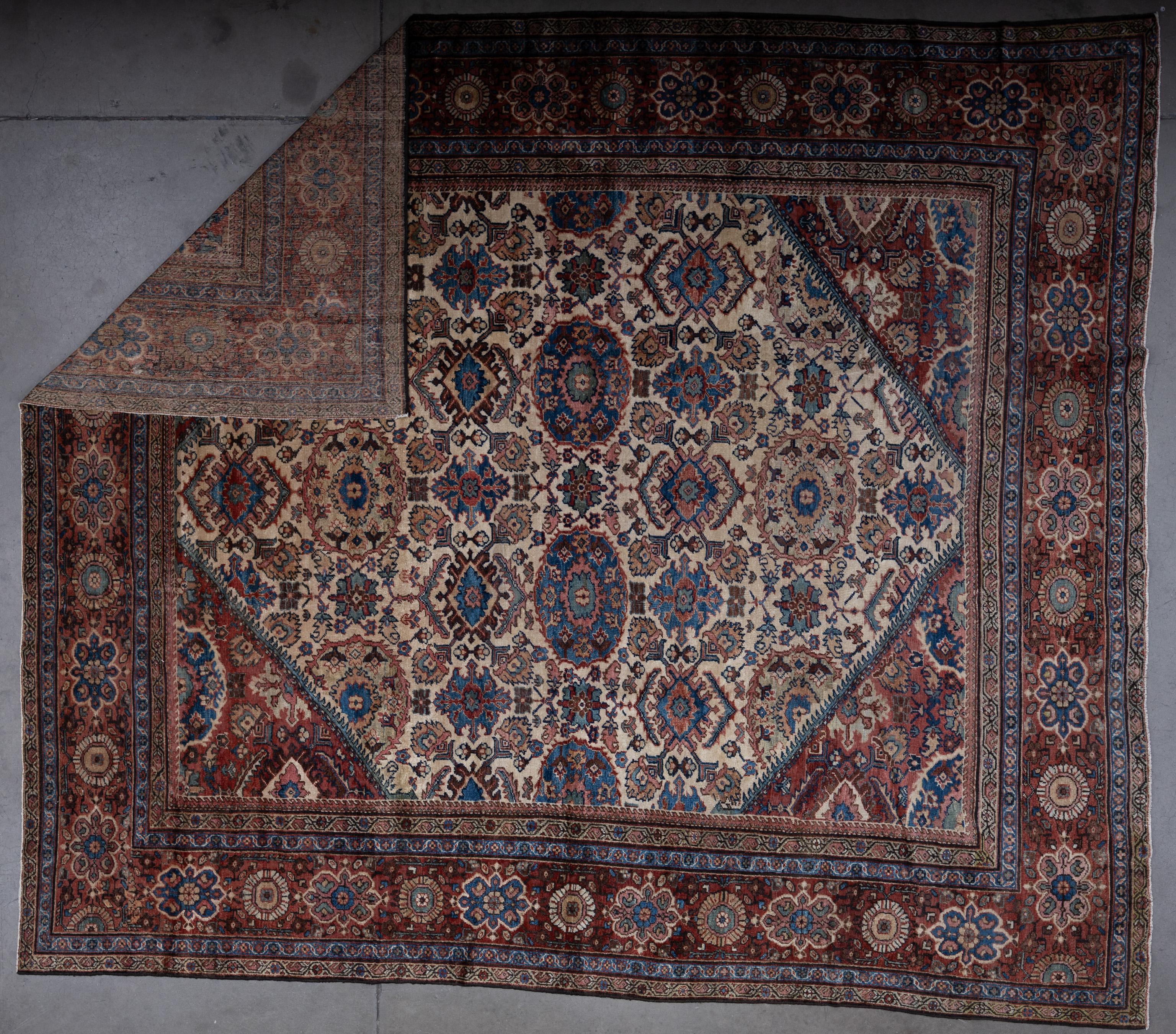 Tapis Malayer du 21e siècle Neuf - En vente à Paradise Valley, AZ