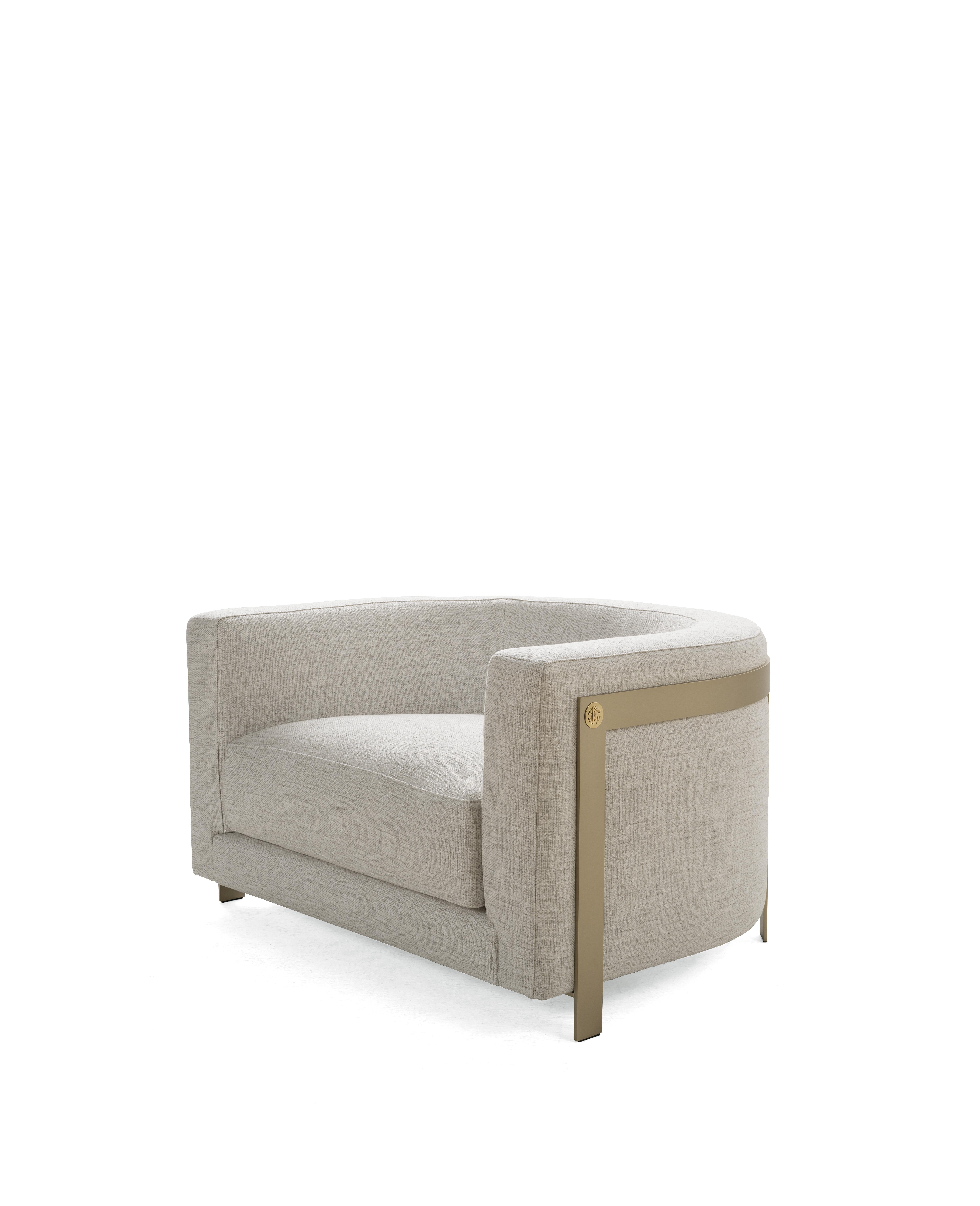 Italian 21st Century Manhattan Armchair in Fabric by Roberto Cavalli Home Interiors For Sale