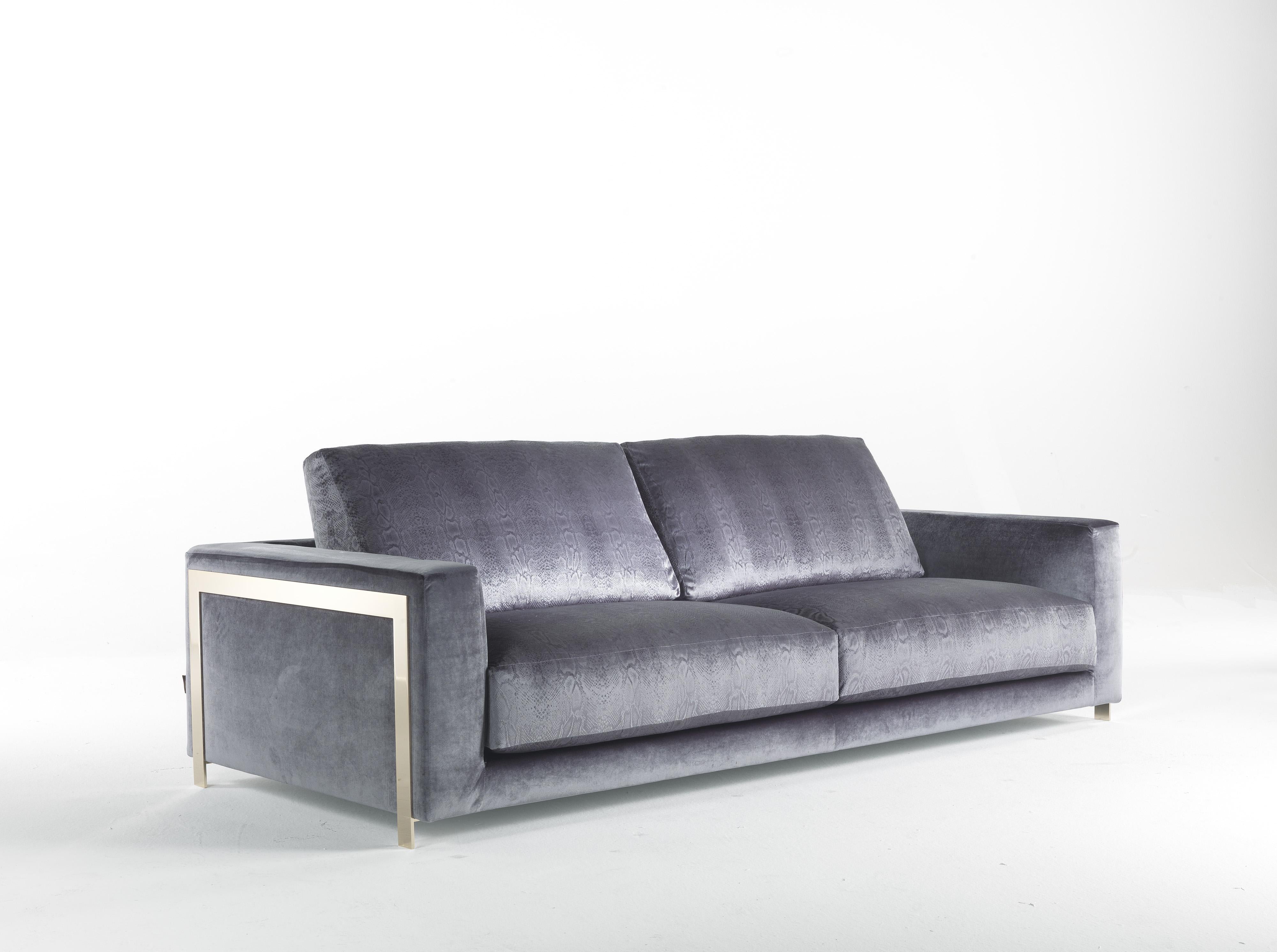 Manhattan Sofa aus grauem Stoff des 21. Jahrhunderts von Roberto Cavalli Home Interiors im Zustand „Neu“ im Angebot in Cantù, Lombardia