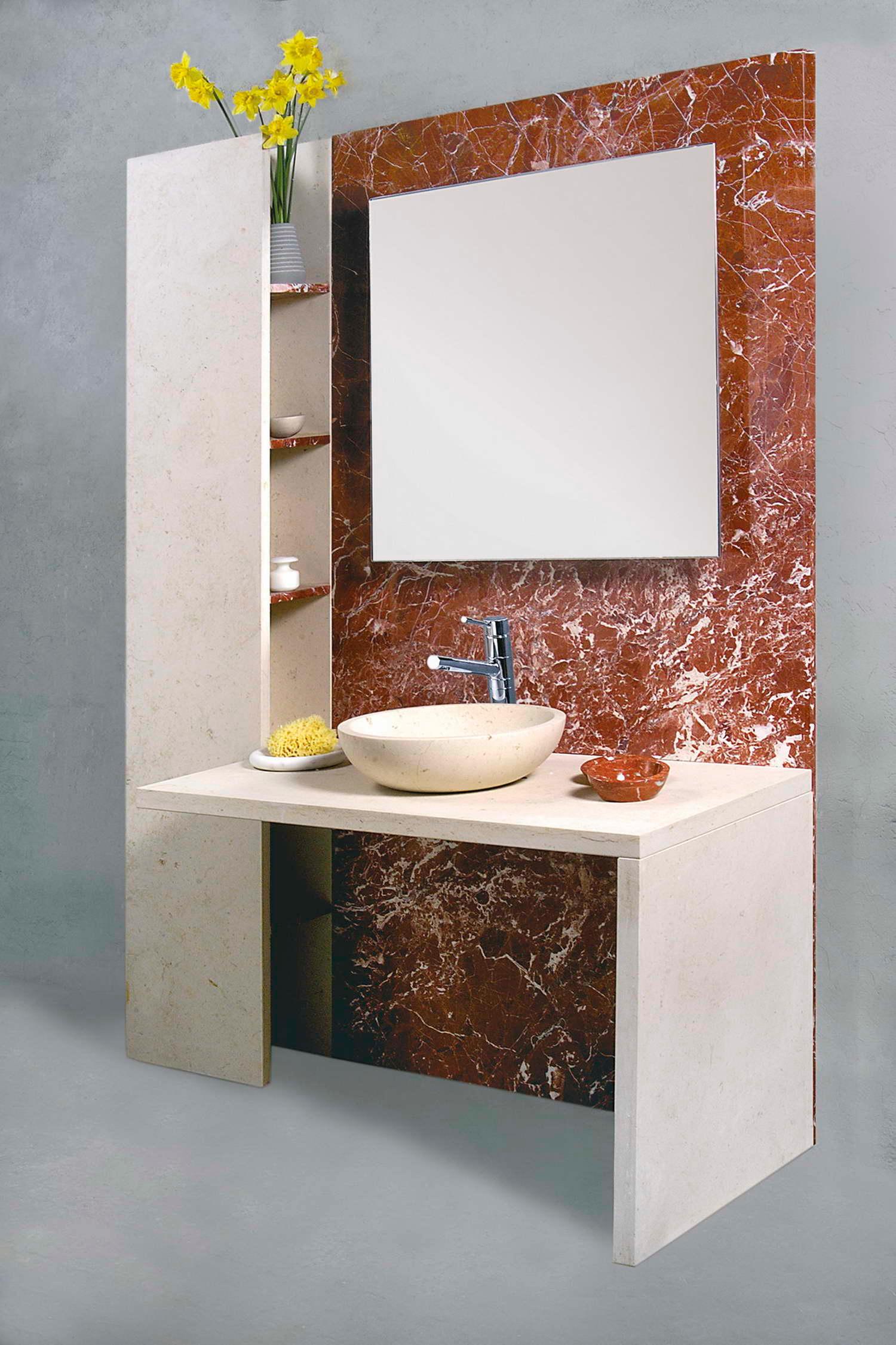 Marmor-Bad-Wandteppich aus dem 21. Jahrhundert in Weiß aus Carrara und Bardiglio Imperiale für das Badezimmer (Moderne) im Angebot