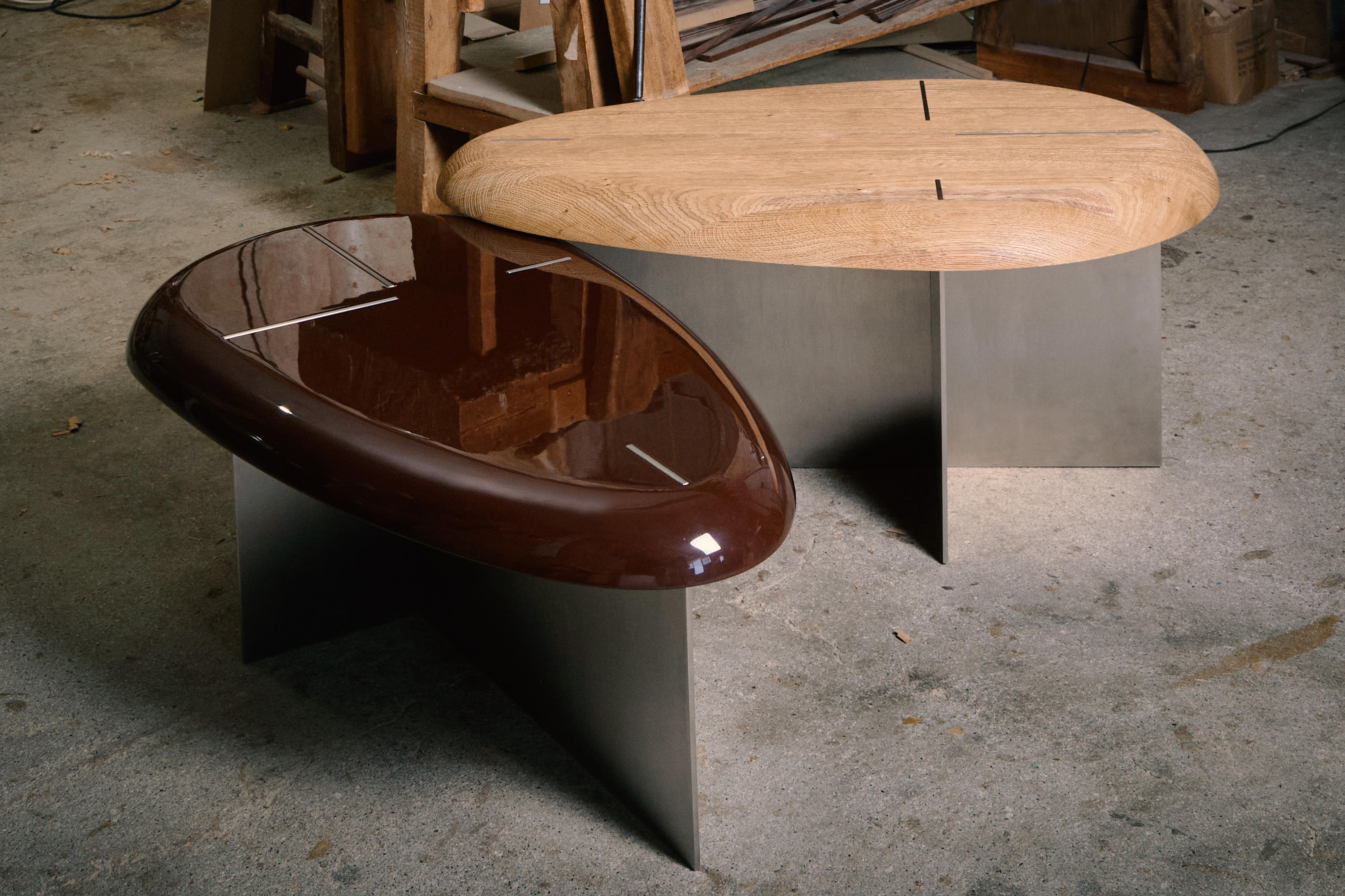 Mid-Century Modern 21st Century Mask Slim Coffee Table, High Gloss Lacquered Wood, by Duistt en vente