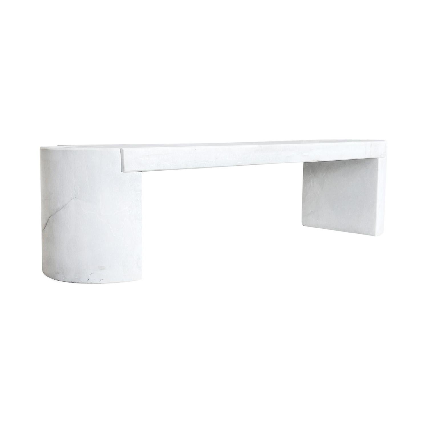 21st Century Massa Garden Marble Bench In Good Condition For Sale In West Palm Beach, FL