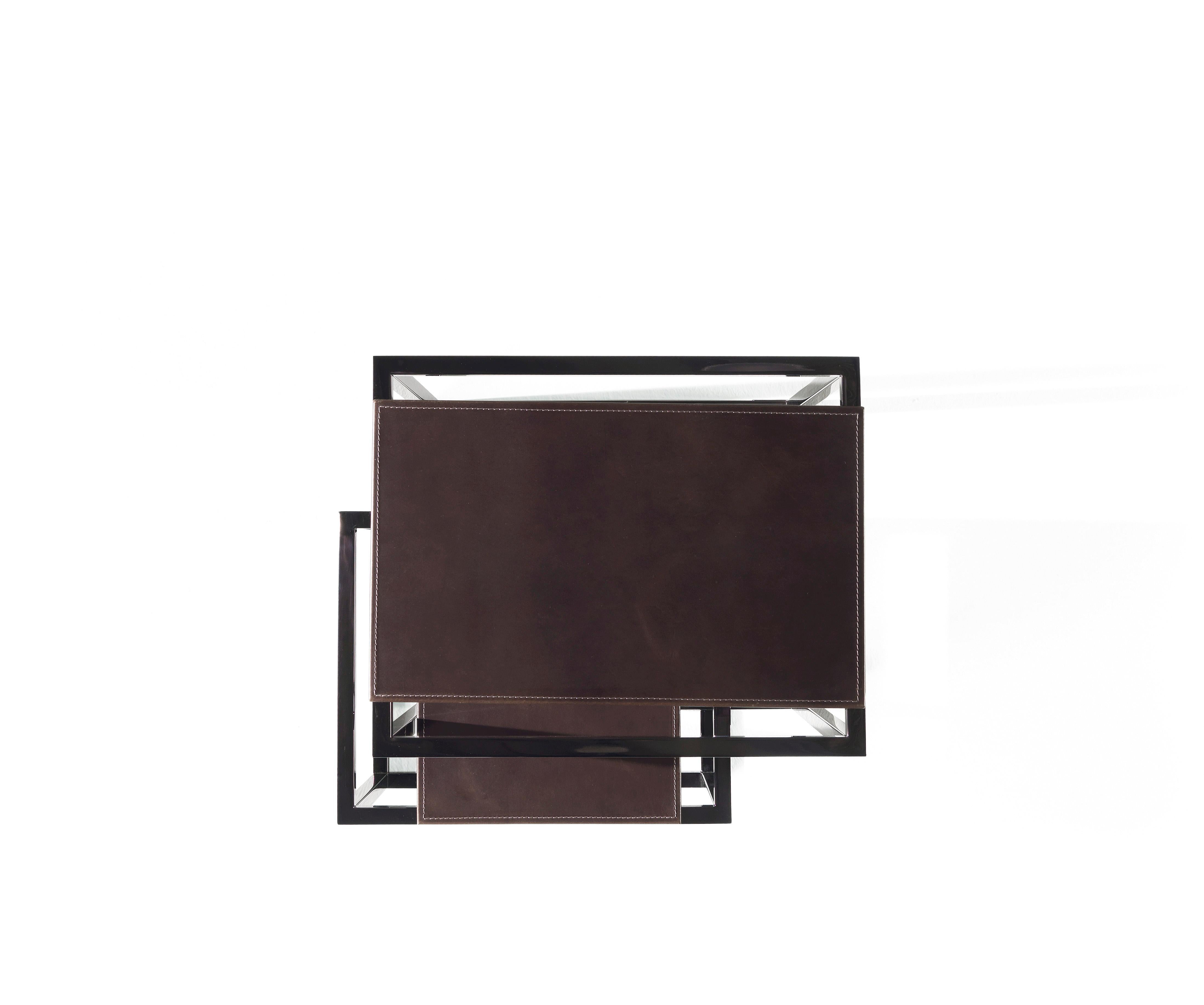 italien Table d'appoint Matrix du 21e siècle en cuir Brown foncé par Gianfranco Ferré Home en vente