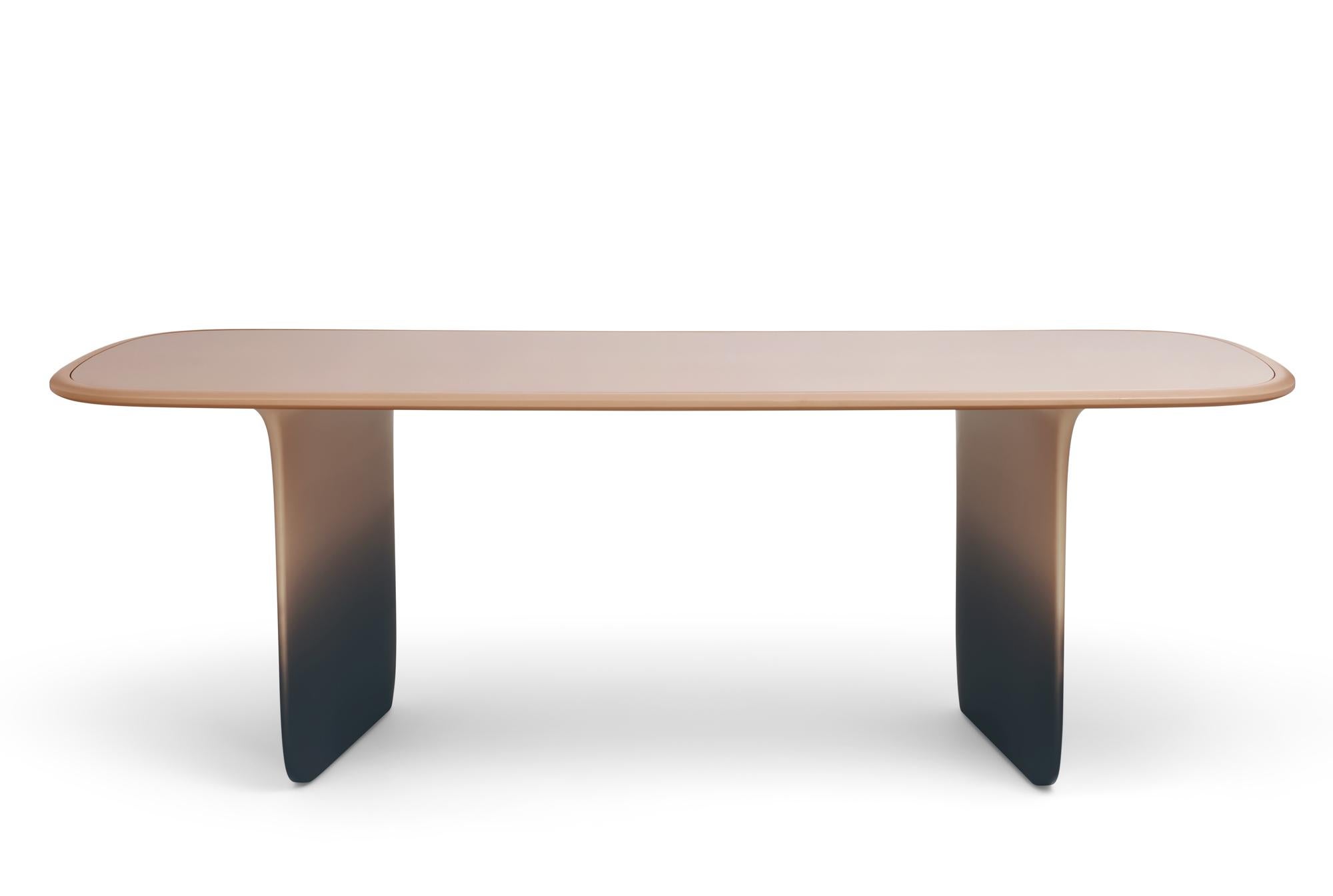 O dining table, design by Matteo Cibic, product by Scapin Collezioni

The shaded lacquering technique gives the thin legs of the table a striking geometric lightness and makes it illusion that the top is floating.
Materials: matt faded lacquered
