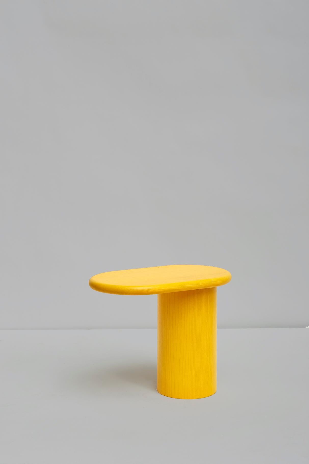 italien Table basse d'appoint Cantilever S en bois gris épingle à nourrice Matteo Zorzenoni, XXIe siècle en vente