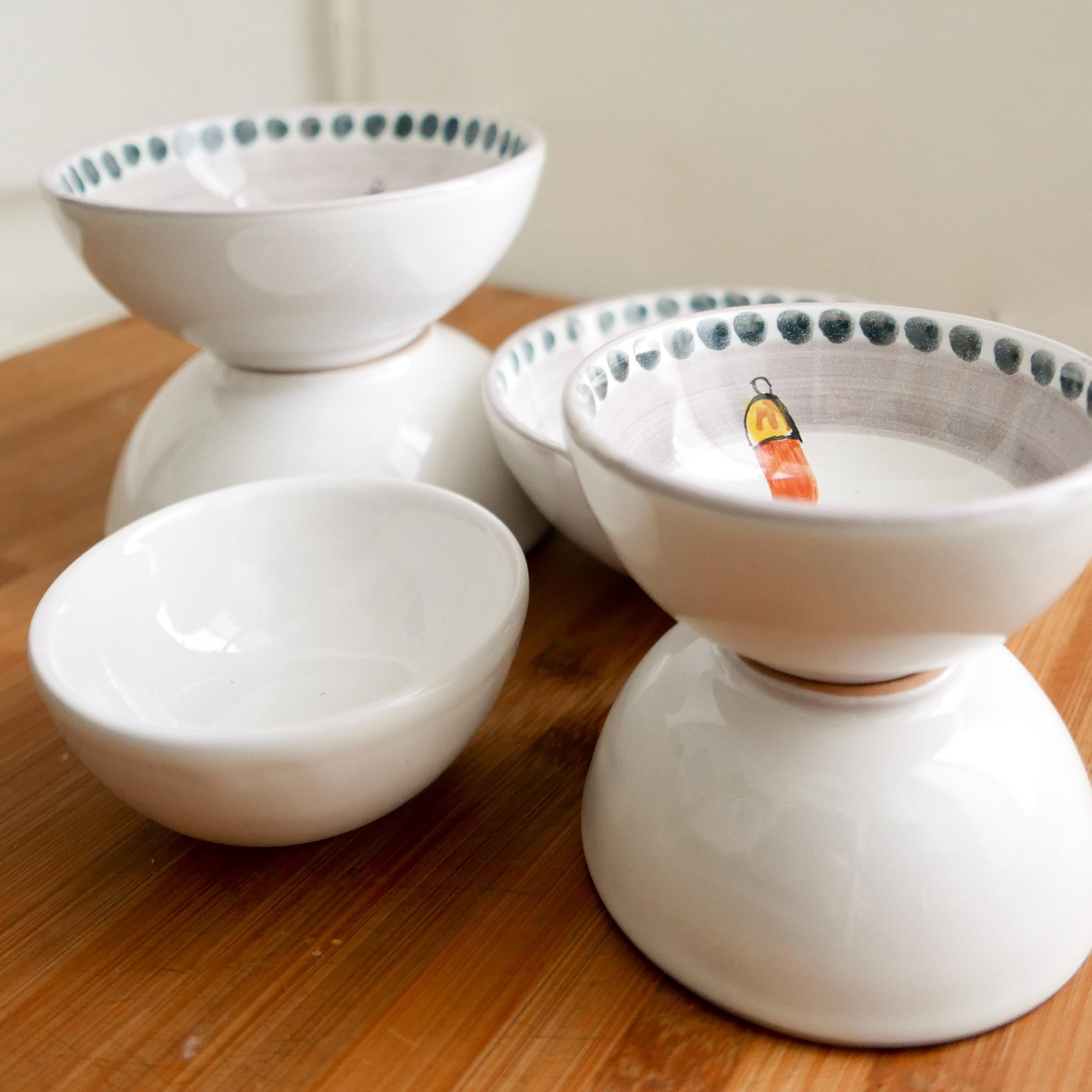 Hand-Painted 21st Century Medium Hand Painted Ceramic Bowl in Orange and White Handmade For Sale
