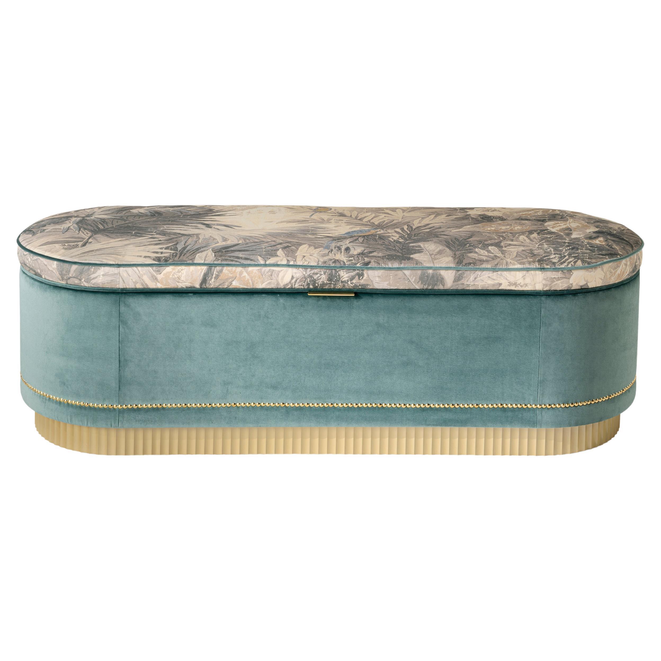 Pouf en mousse du 21e siècle avec rangement ouvert par Etro Home Interiors