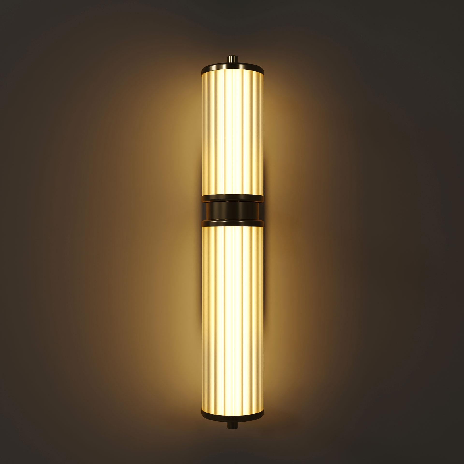 21st Century Miami Wall Lamp Brass Fluted Glass For Sale 1