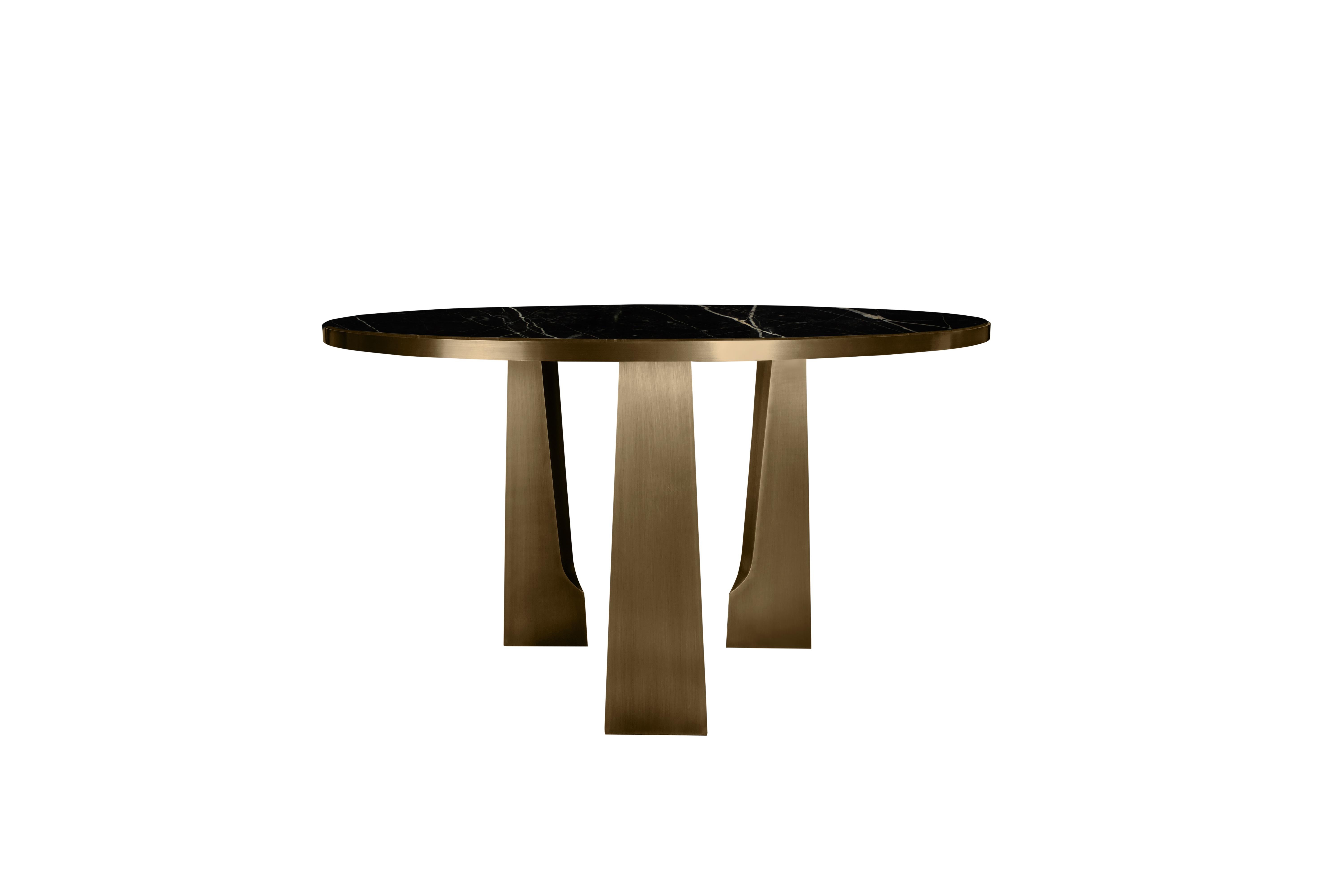 XXIe siècle et contemporain Table de salle à manger Mills du 21e siècle en laiton et marbre fabriqué au Portugal par Porus Studio en vente