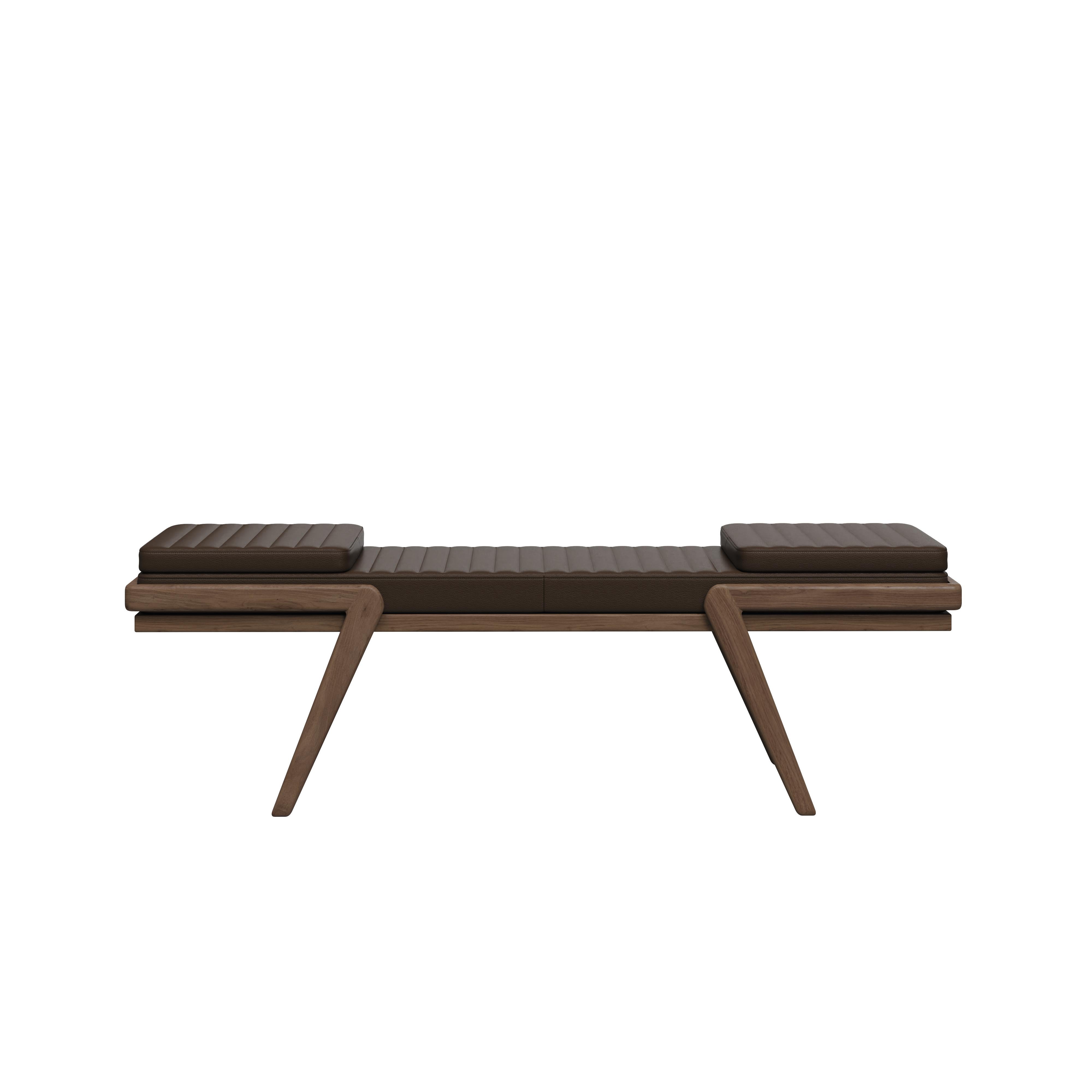 XXIe siècle et contemporain Banc Milton du 21e siècle en bois de noyer Fabriqué au Portugal par Wood Tailors Club en vente