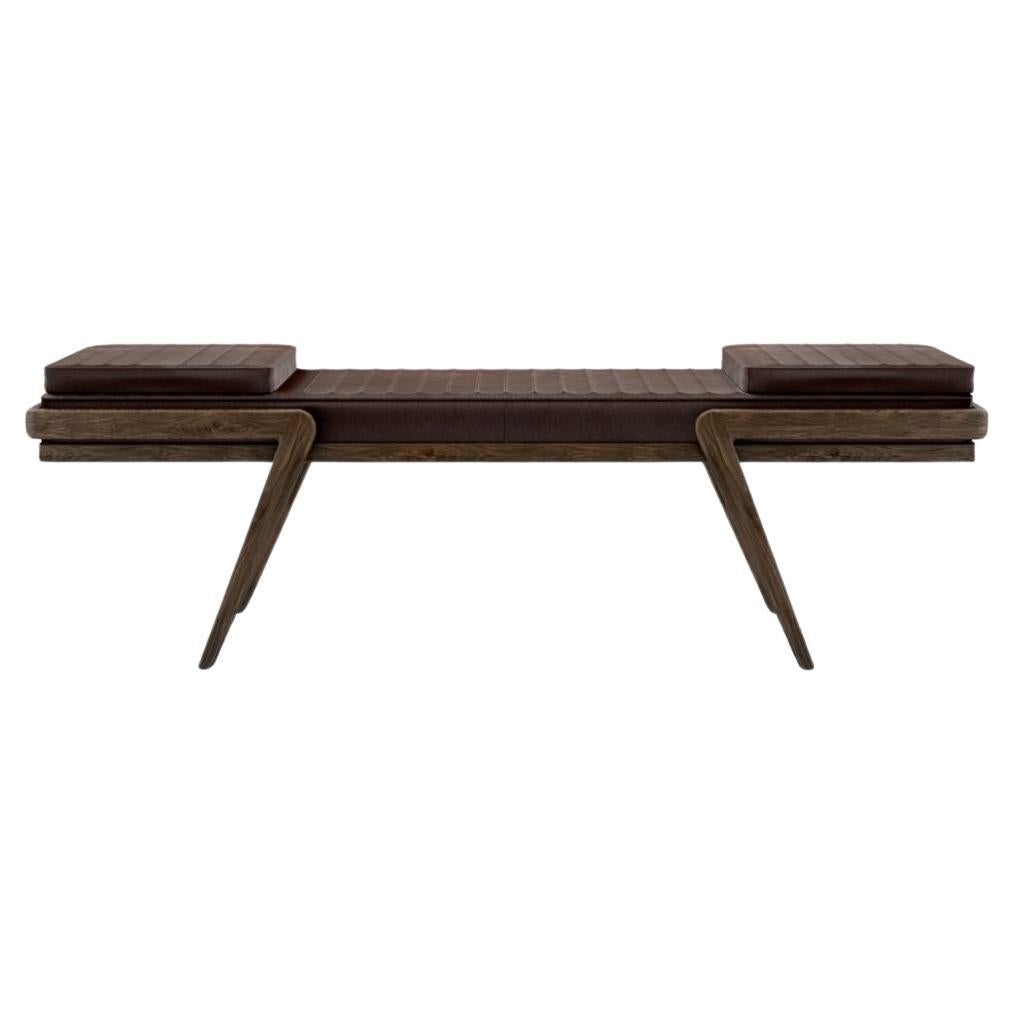 Banc Milton du 21e siècle en bois de noyer Fabriqué au Portugal par Wood Tailors Club