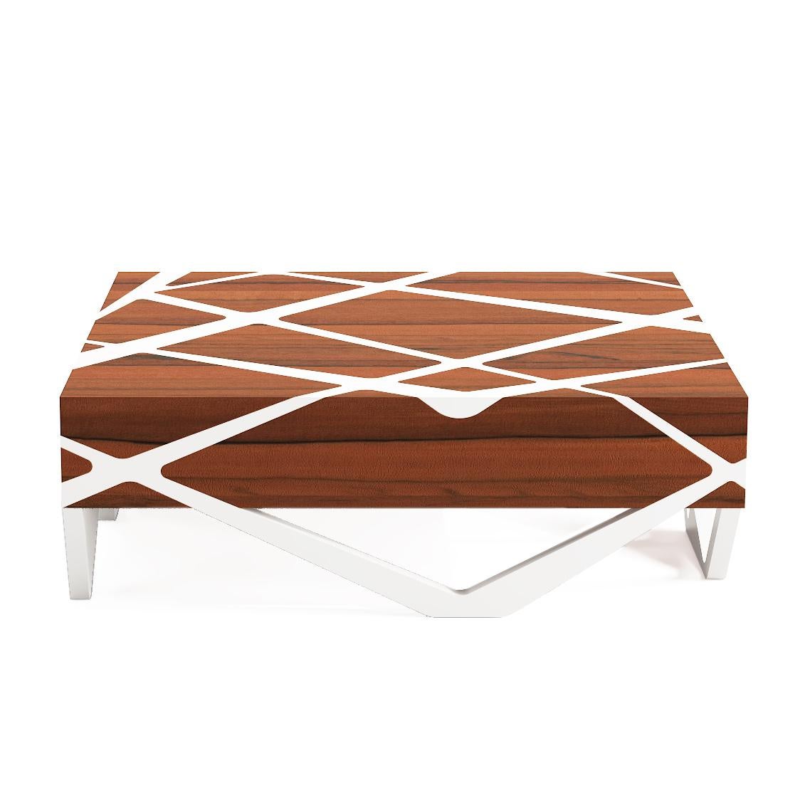 Inspirée par les arbres Ceiba sacrés de La Havane, cette élégante table basse est fabriquée à la main à partir de placages de bois de noyer soigneusement sélectionnés. Parfaites pour les maisons contemporaines et traditionnelles, les combinaisons