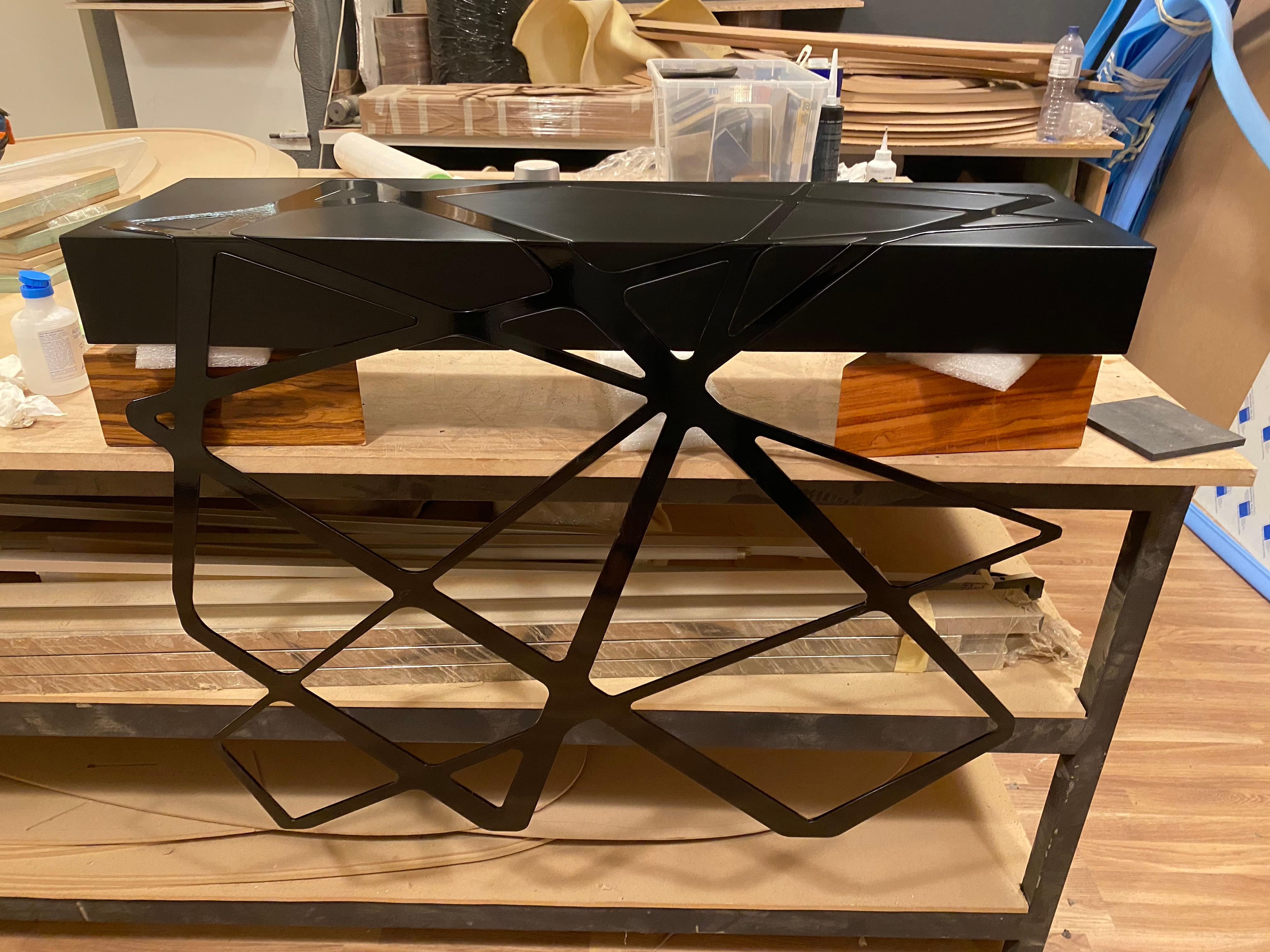 Tavolino da salotto moderno organico Acciaio nero lucido Laccato nero opaco in vendita 7