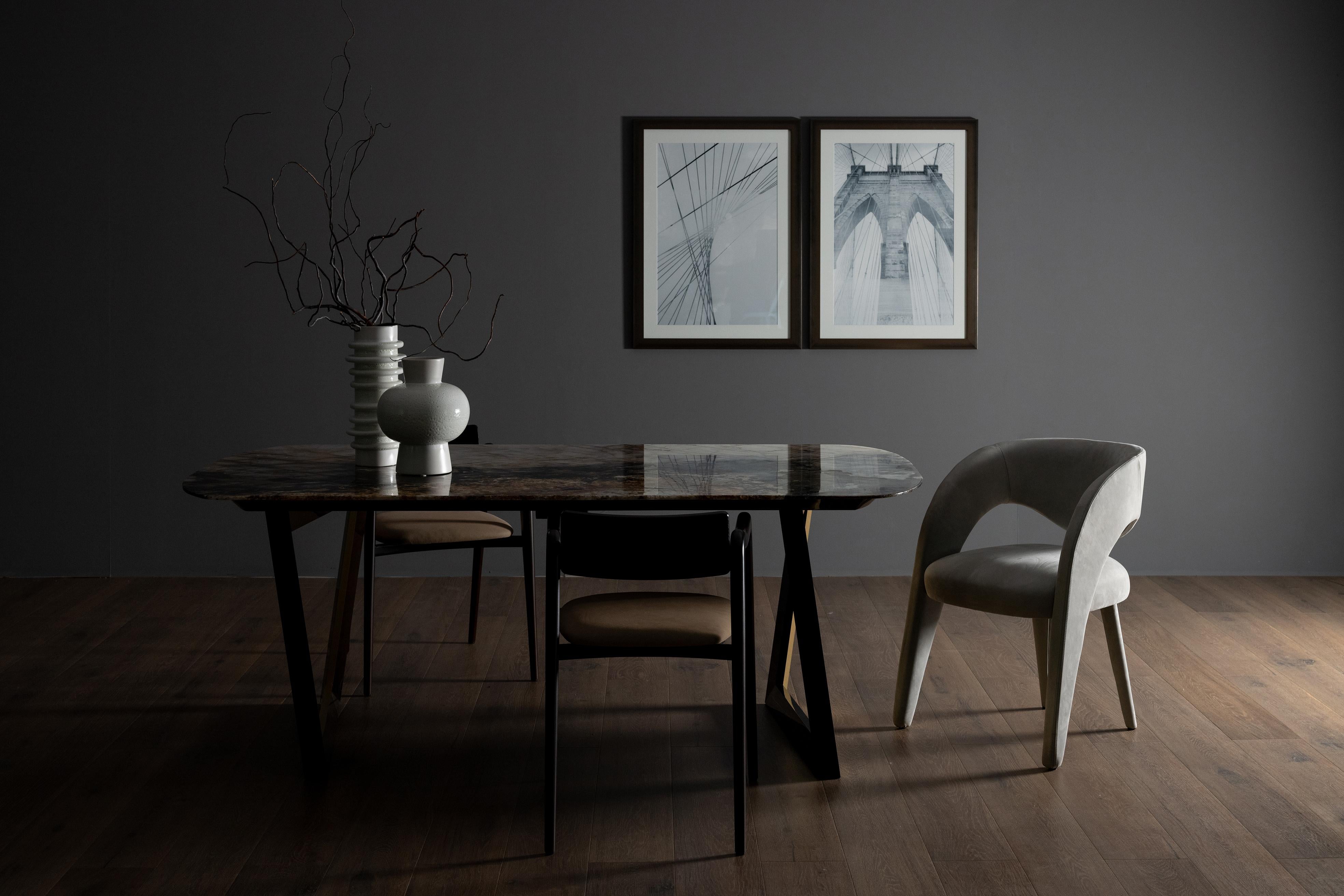 Moderne Anjos Esszimmerstühle, hellbraunes Leder, handgefertigt in Portugal von Greenapple im Angebot 6