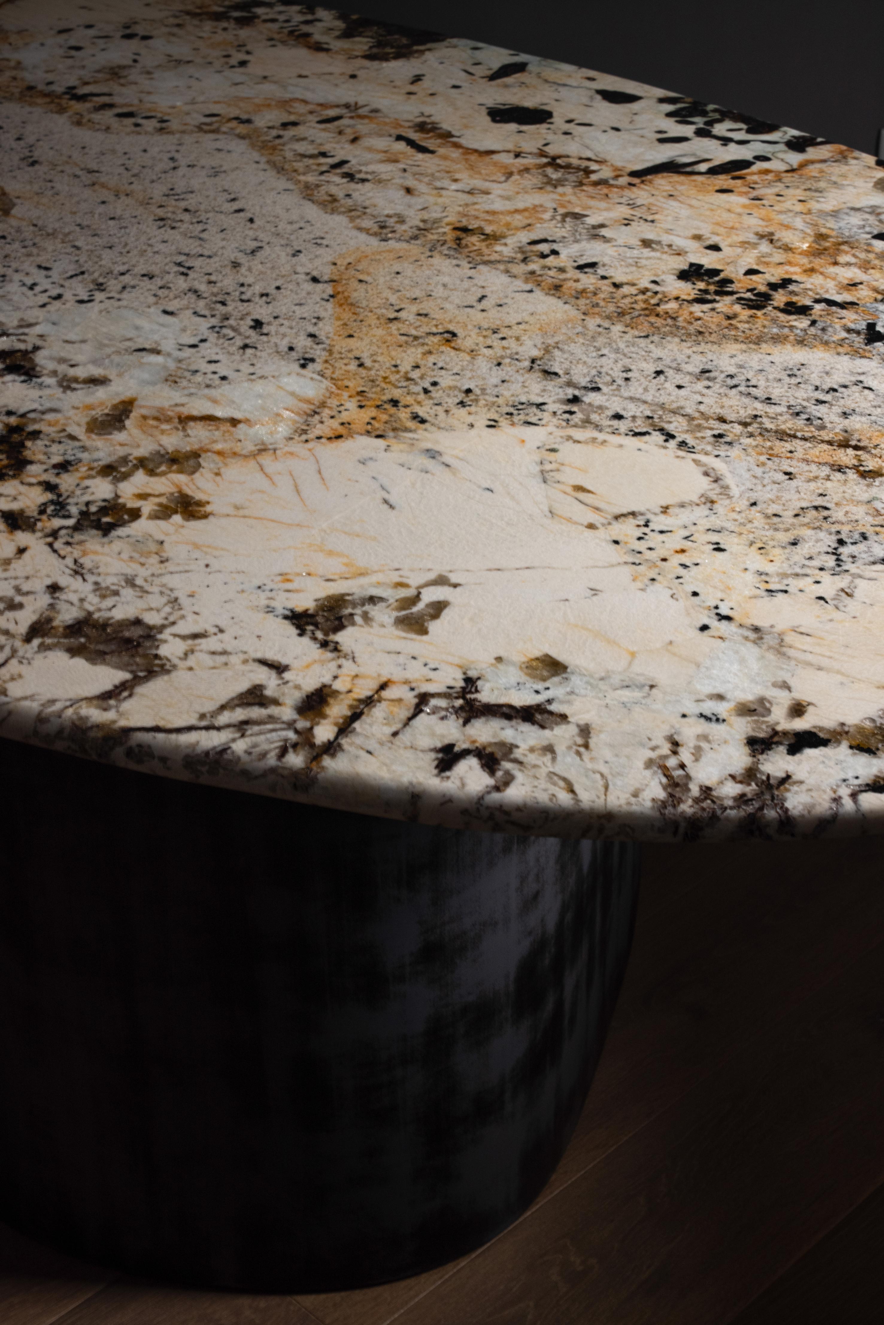 Table de salle à manger moderne Armona, pierre de Patagonia, fabriquée à la main au Portugal par Greenapple en vente 3