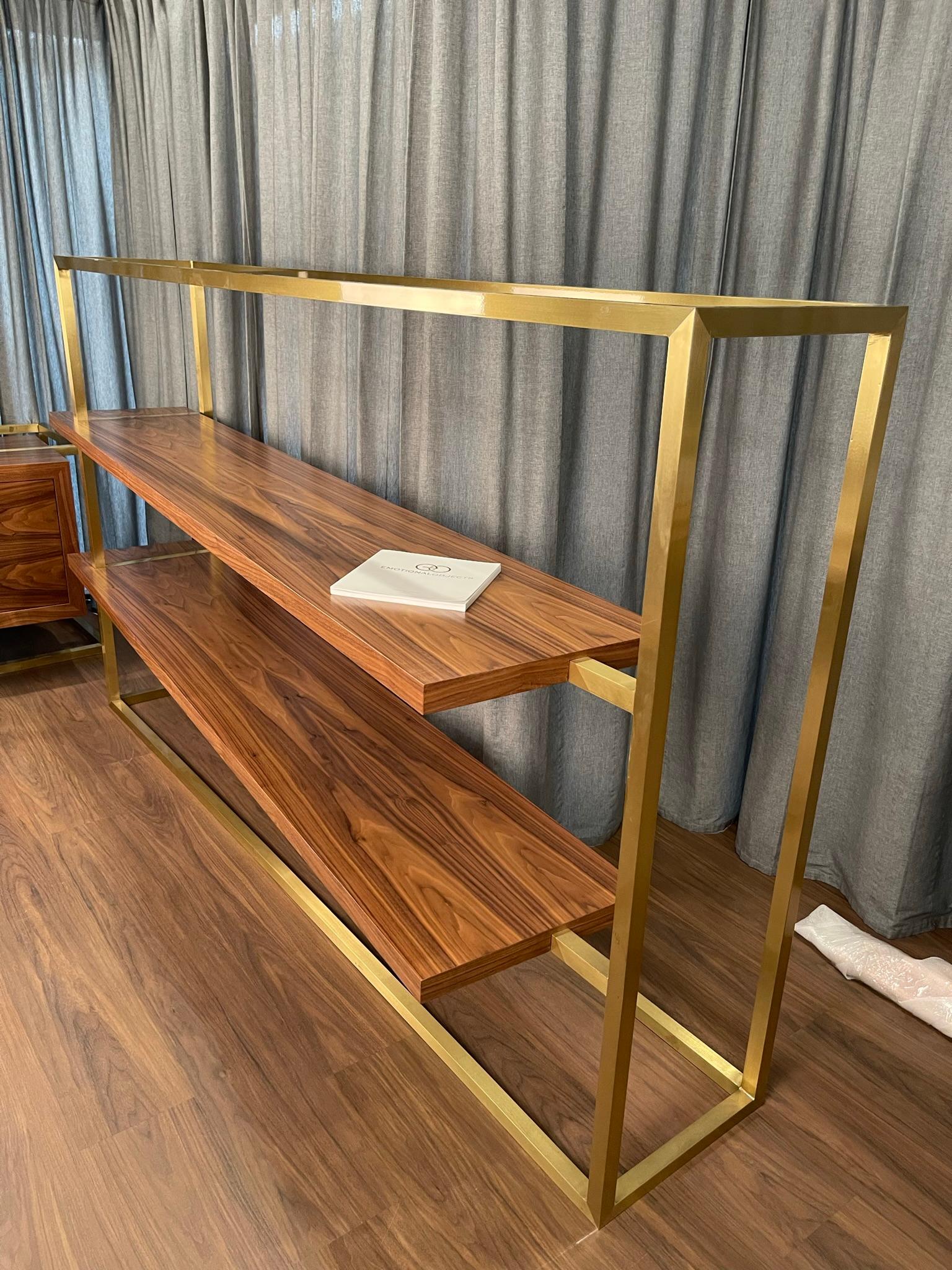 Contemporary Modern Bookcase with Shelves in Walnut Wood and Brushed Brass For Sale