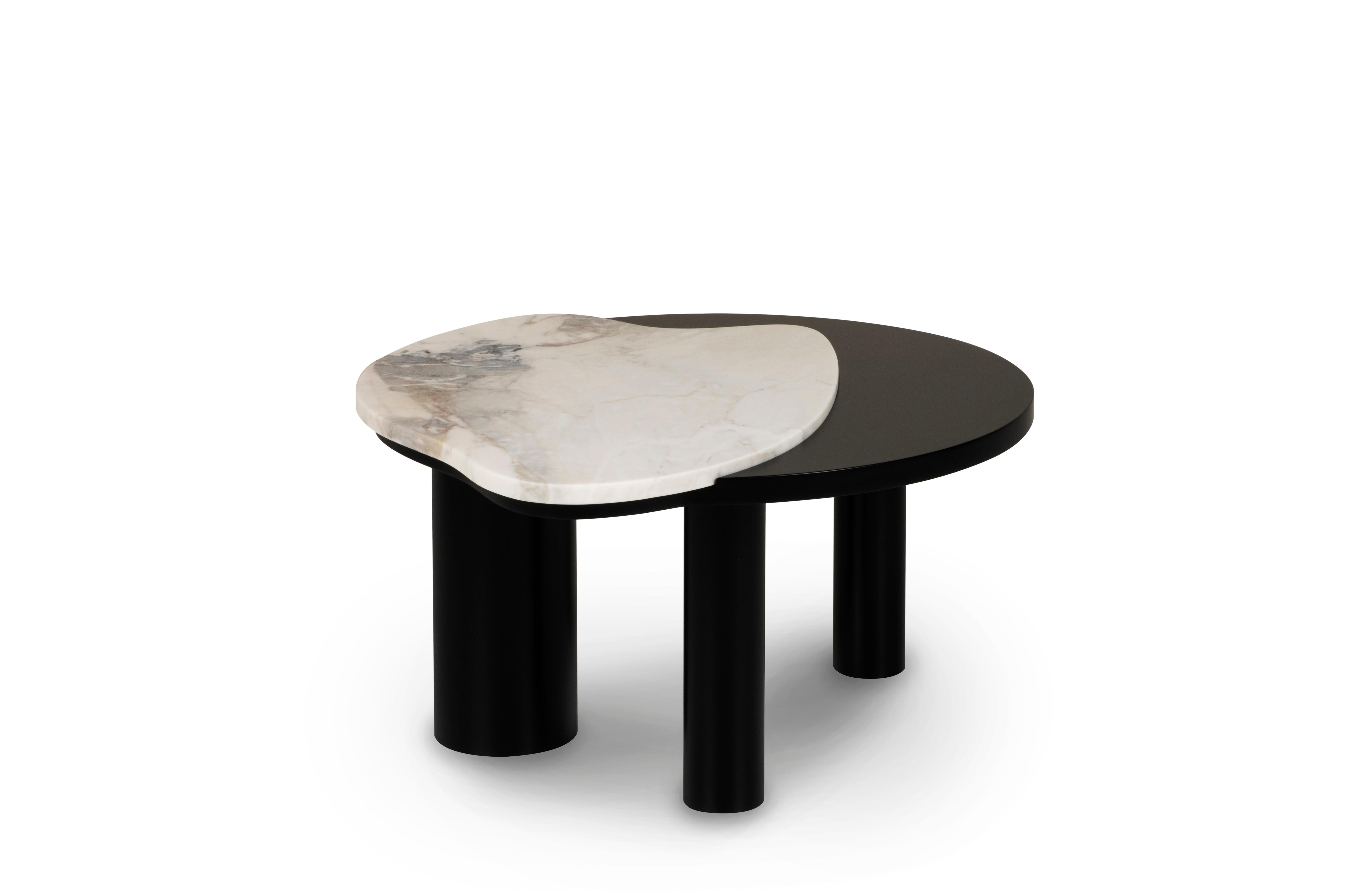 XXIe siècle et contemporain Table basse Bordeira, marbre Calacatta, fabriquée à la main au Portugal par Greenapple en vente