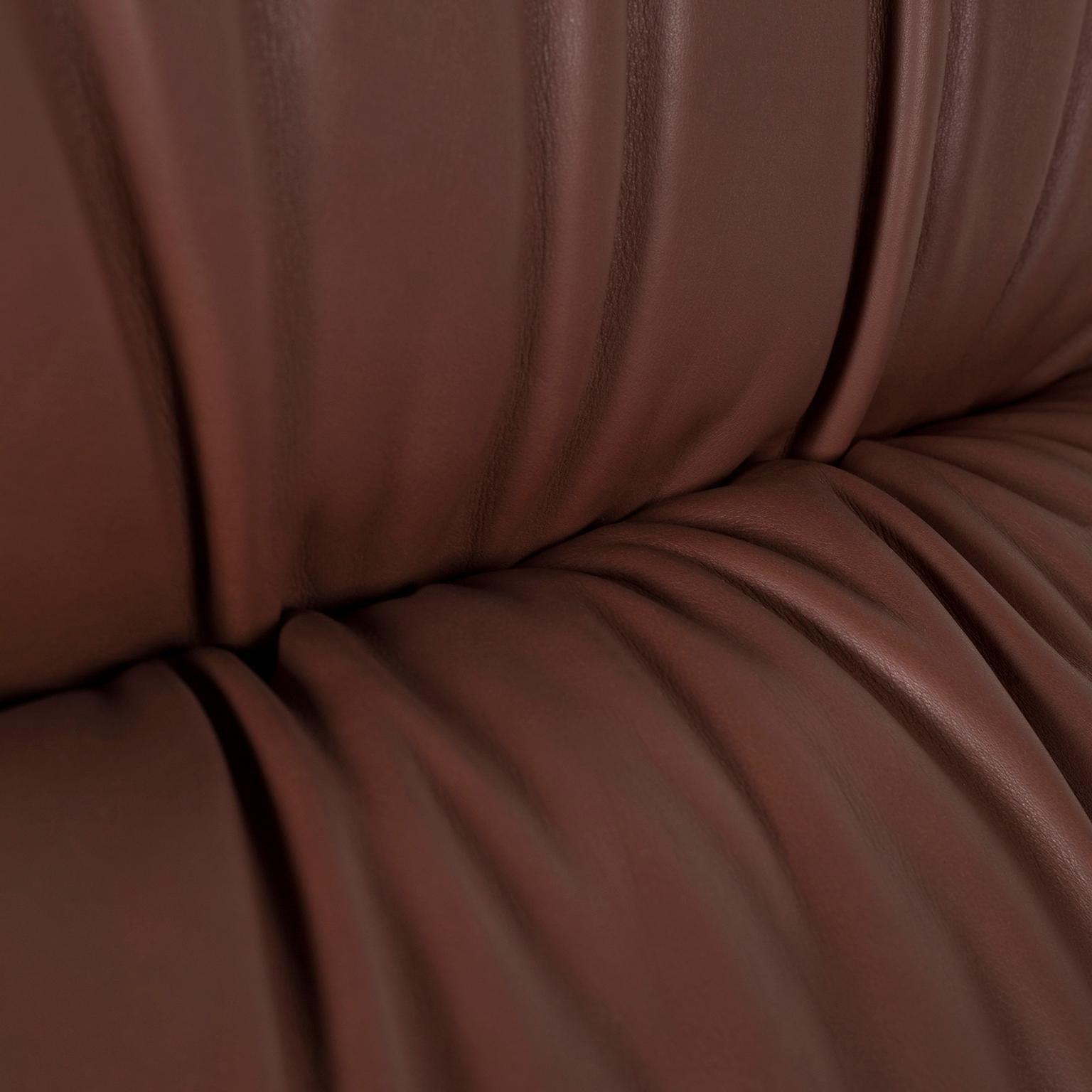 Modern Capelinhos Lounge Chair, Swivel, Leather, Handmade Portugal Greenapple  For Sale 3