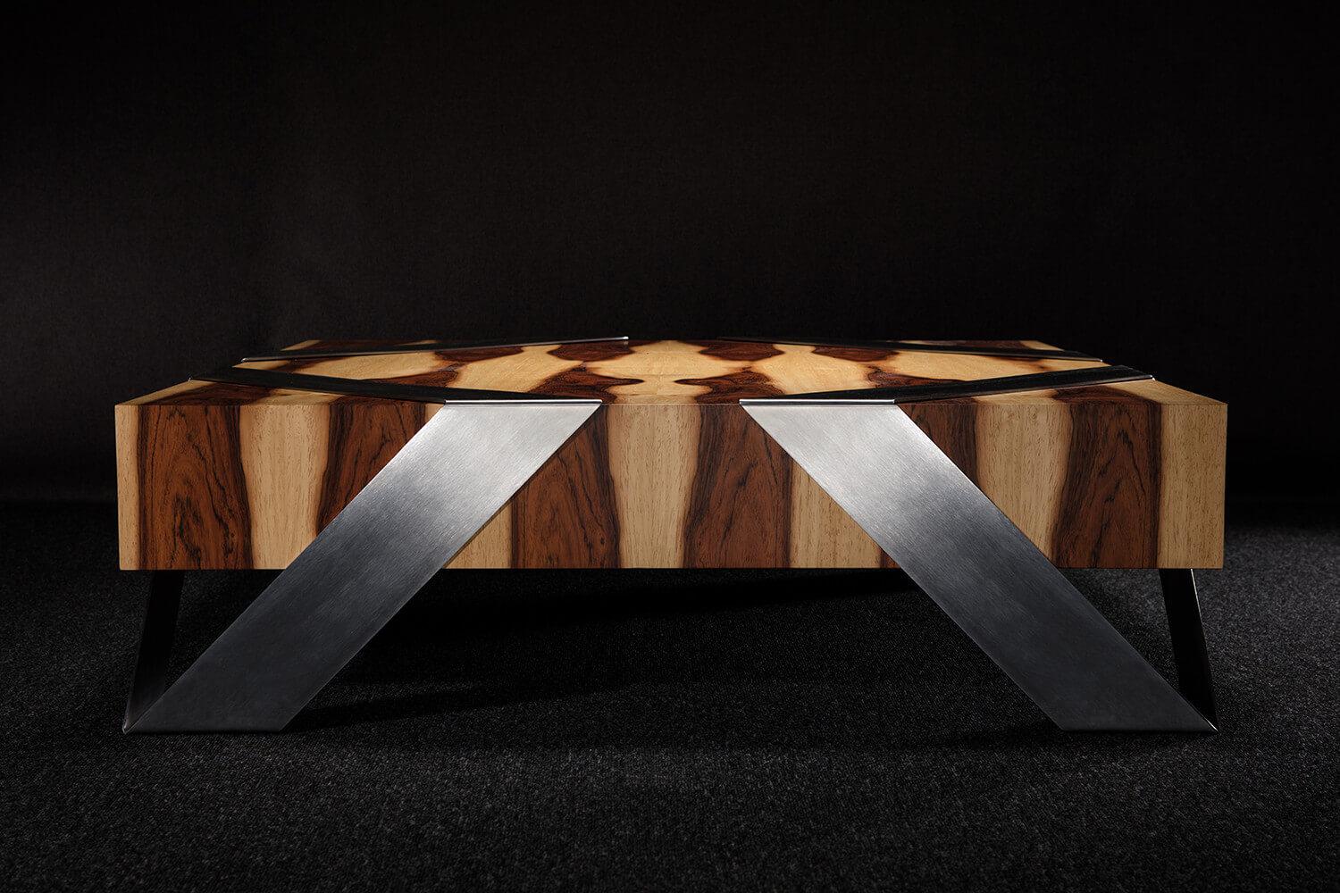 Table basse carrée minimaliste et moderne en bois de teinture inoxydable brossée en vente 8
