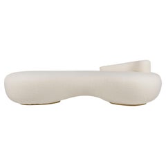 Modern Conchula Chaise Longue Daybed in Beige Bouclé Handcrafted by Greenapple