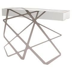 Tavolino da salotto moderno organico Laccato bianco e acciaio inox lucido