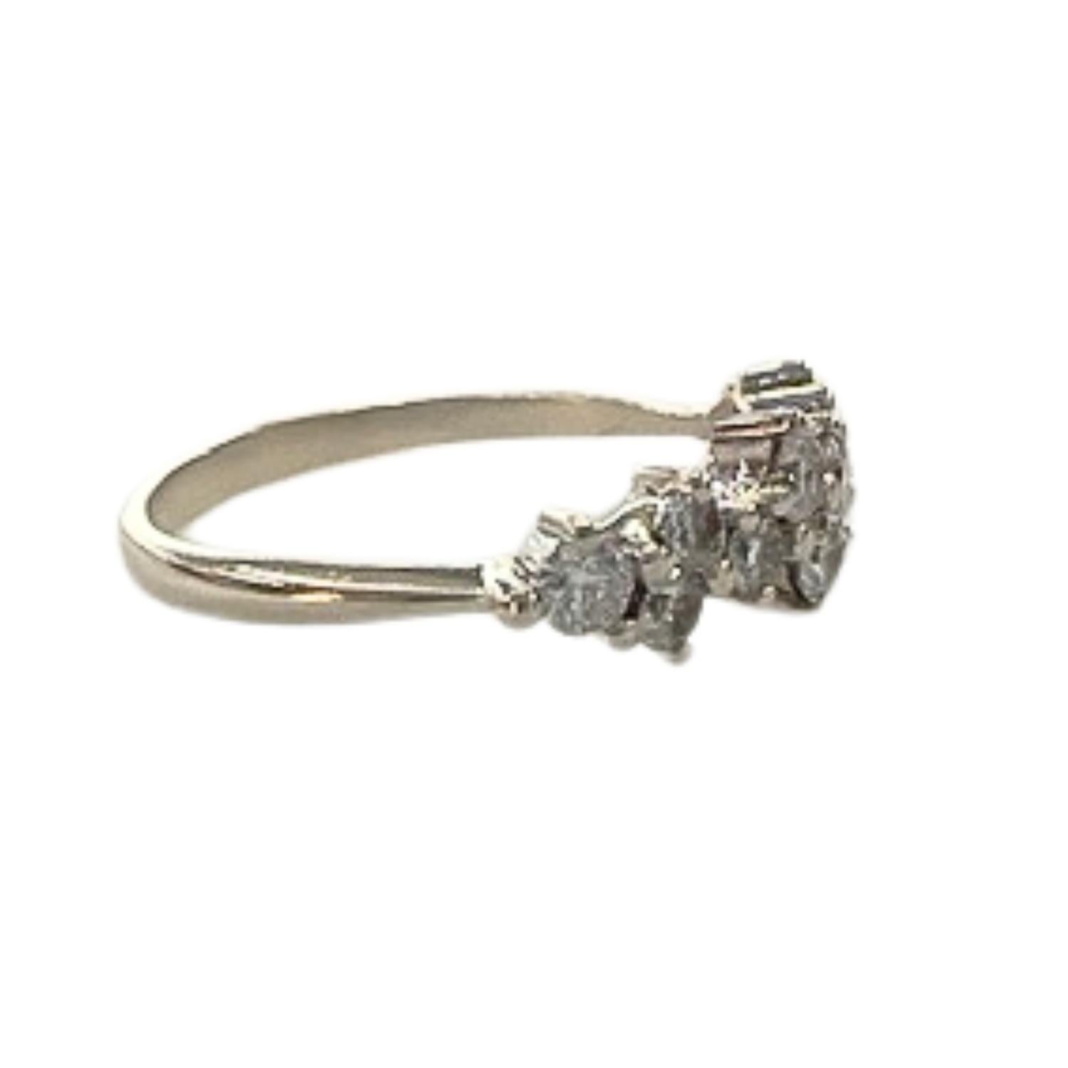 Moderne Diamant moderne du 21e siècle en or 18 carats  Bague en vente