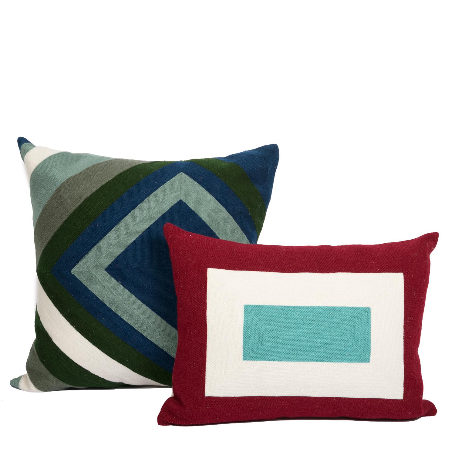 21st Century Modern Embroidery Pillow Cotton Sonia Blue Turquoise & Green In New Condition For Sale In Madrid, ES