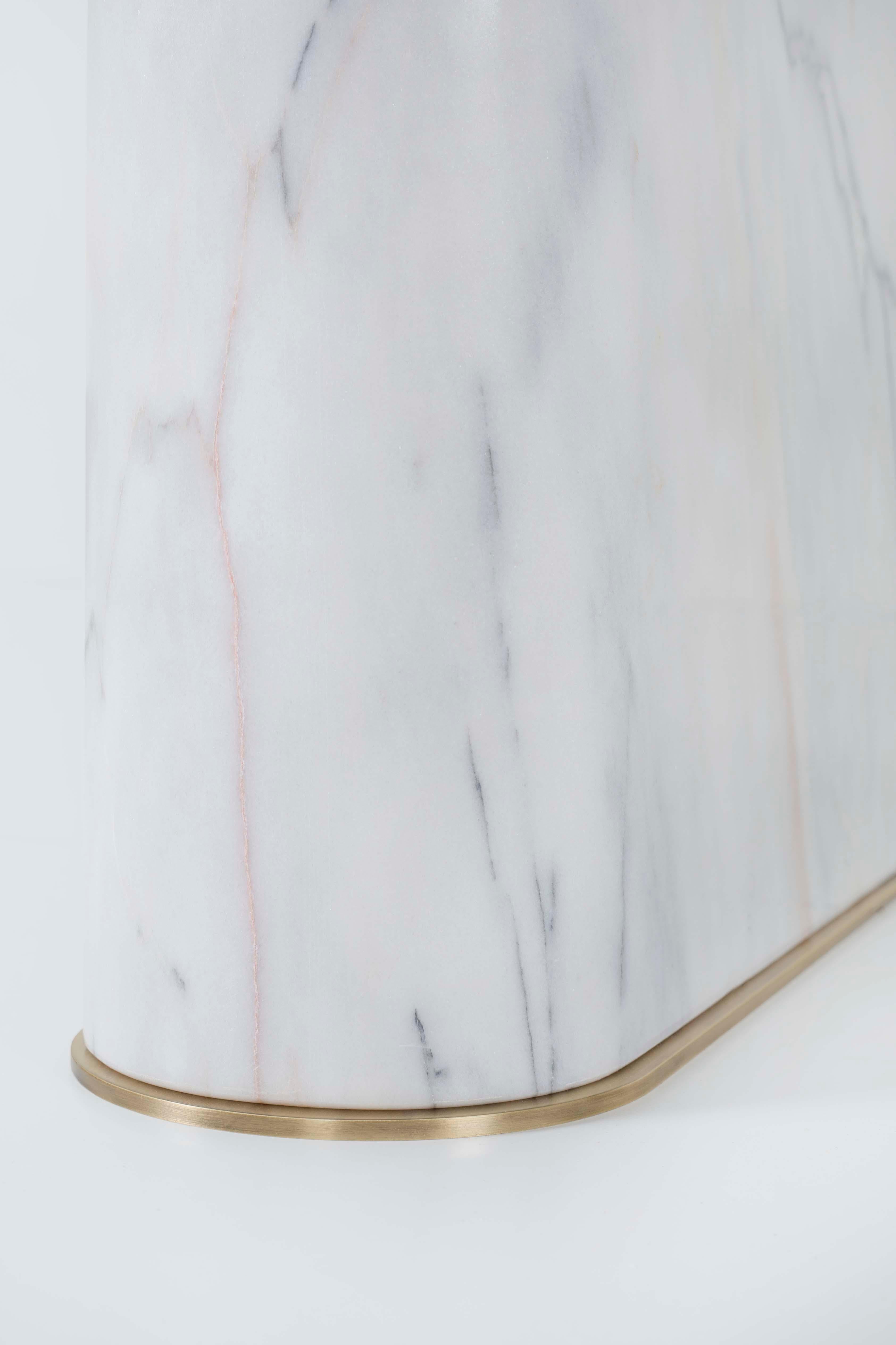 Table de salle à manger moderne d'automne en marbre Calacatta fabriquée à la main au Portugal par Greenapple en vente 2