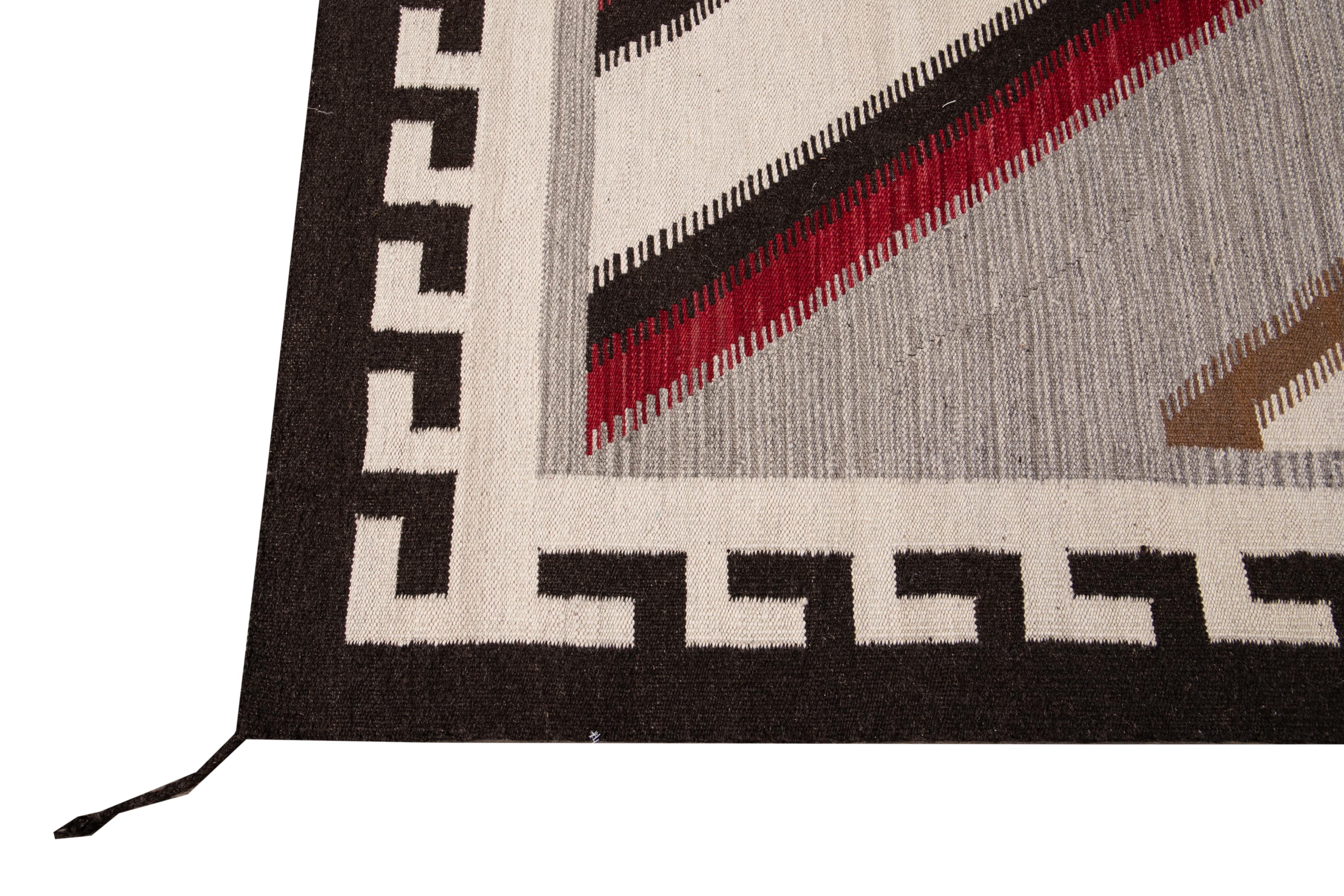 21st Century Modern Flat-Weave Navajo Style Wool Rug For Sale 3