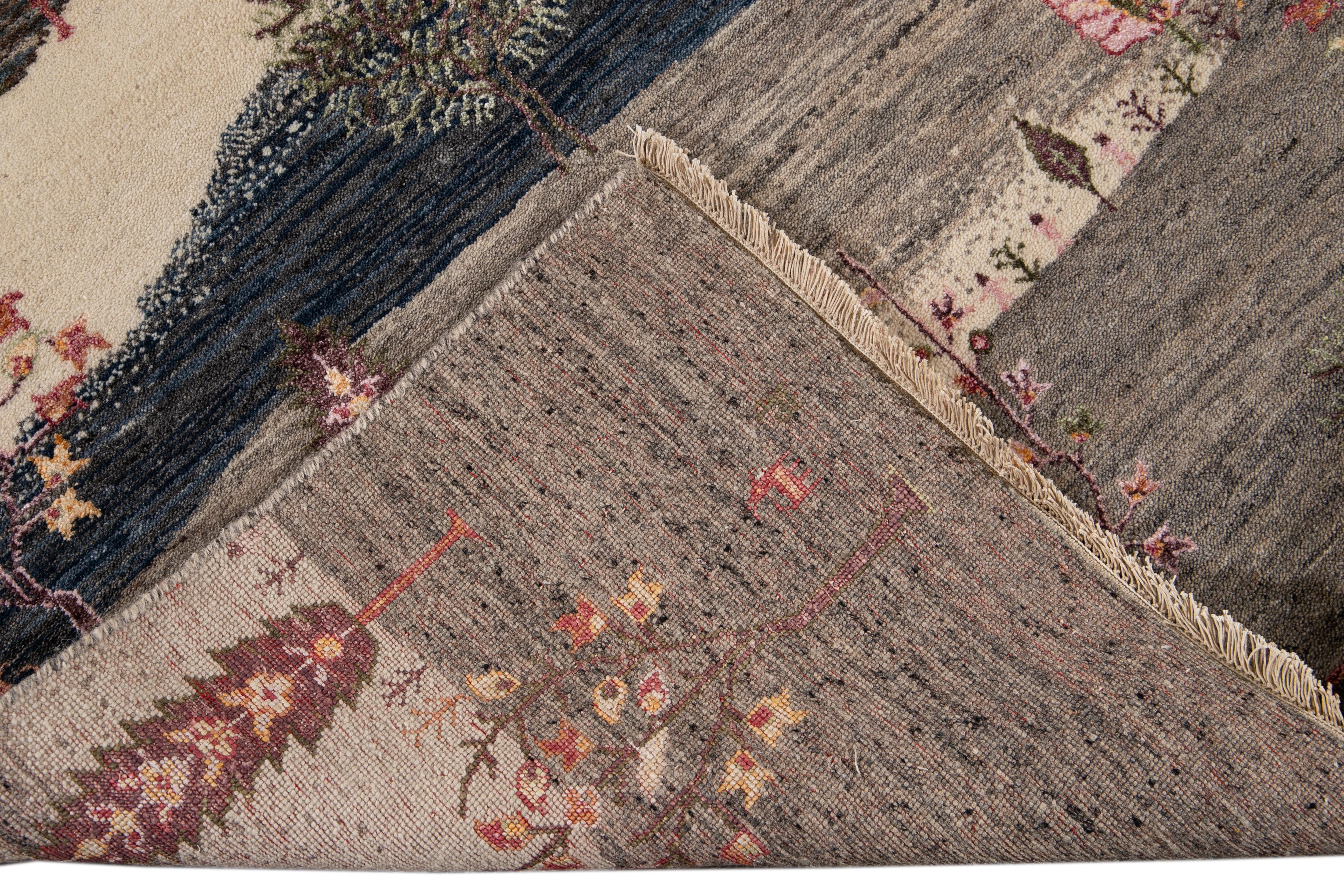 Moderner Teppich im Gabbeh-Stil des 21. Jahrhunderts (Handgeknüpft) im Angebot