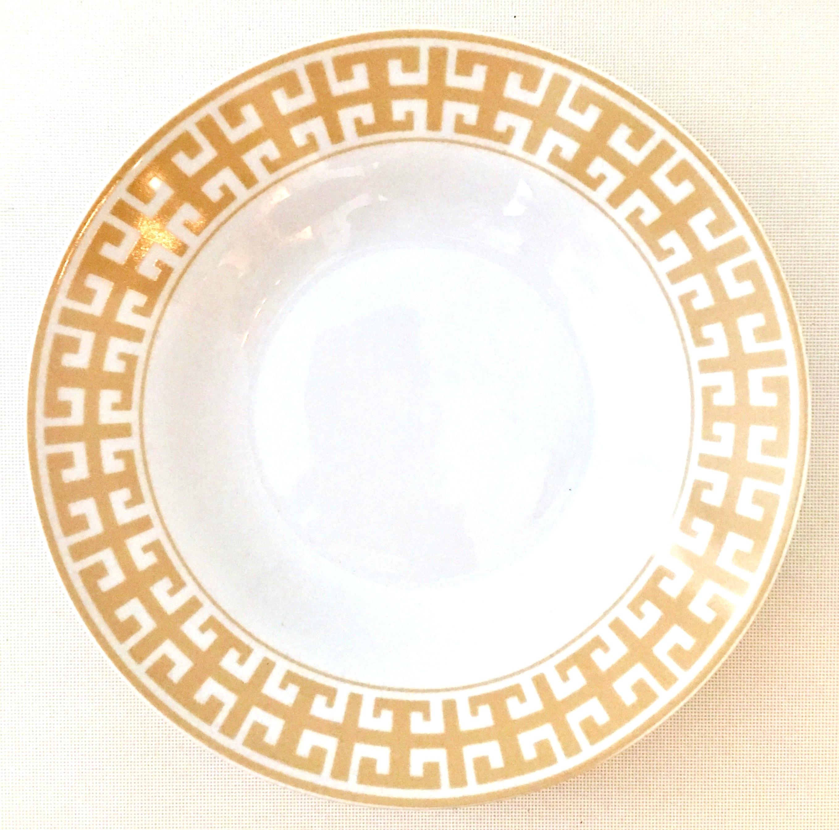 21st Century Modern Hermes Style Geometric Dinnerware By, Colin Cowie S/21 In Excellent Condition In West Palm Beach, FL