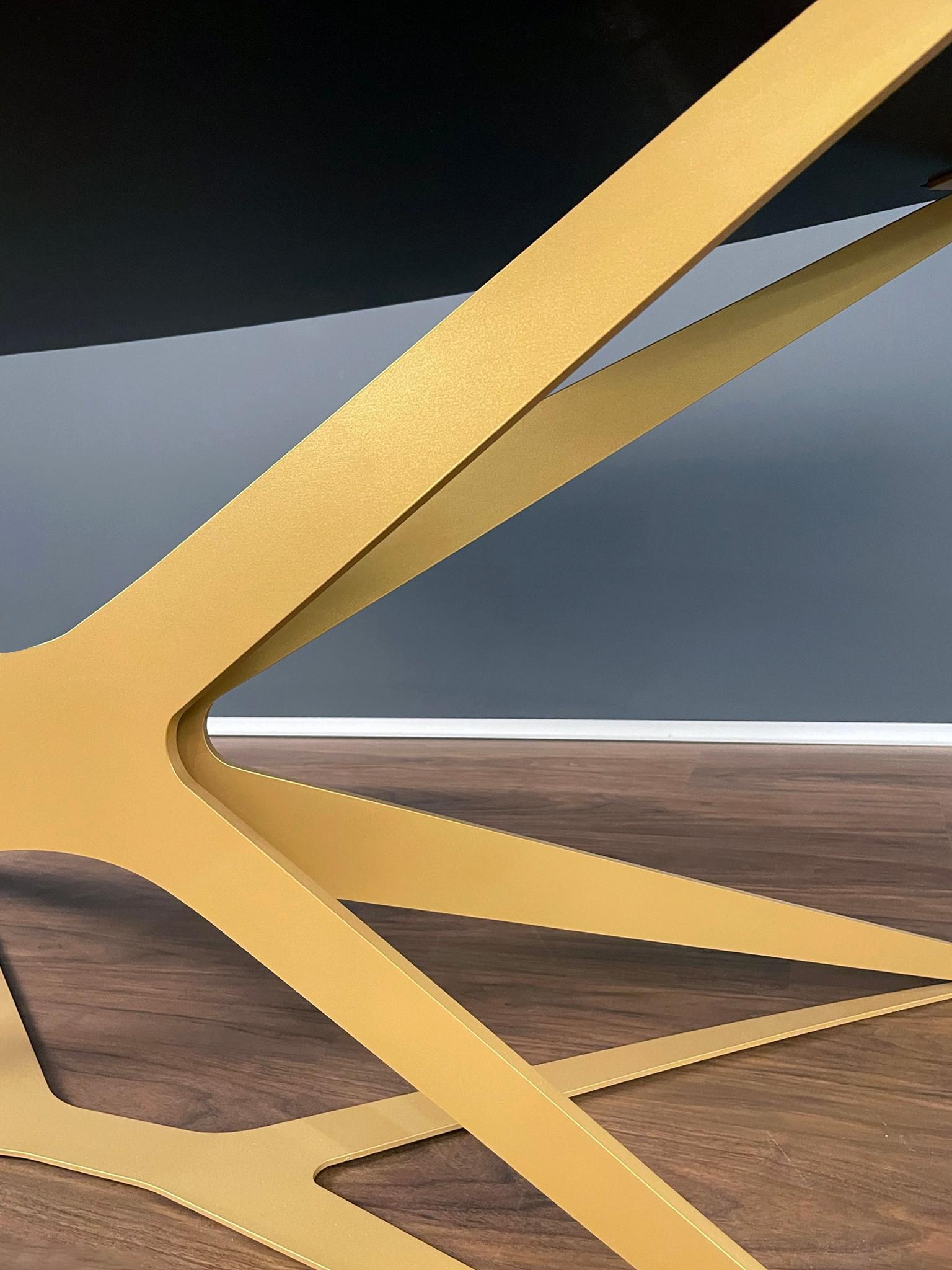 Moderner Schreibtisch für das Home Office aus hochglänzendem Eisenholz und goldlackiertem Stahl im Angebot 2