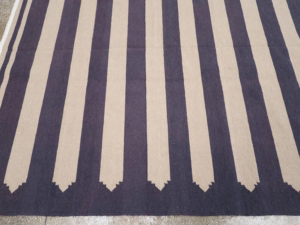 Tissé à la main Tapis Dhurrie indien moderne du 21e siècle à tissage plat en vente