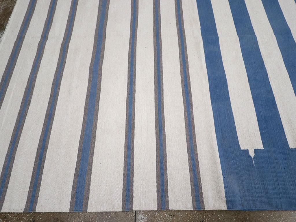 Tissé à la main Tapis Dhurrie indien moderne du 21e siècle à tissage plat en vente