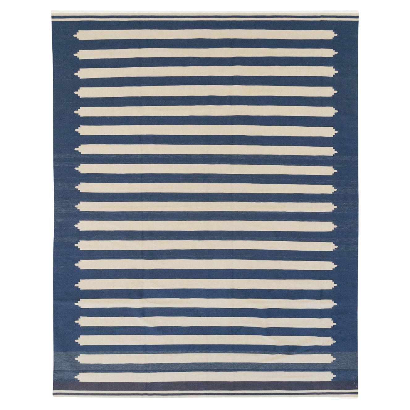 Tapis Dhurrie indien moderne du 21e siècle à tissage plat