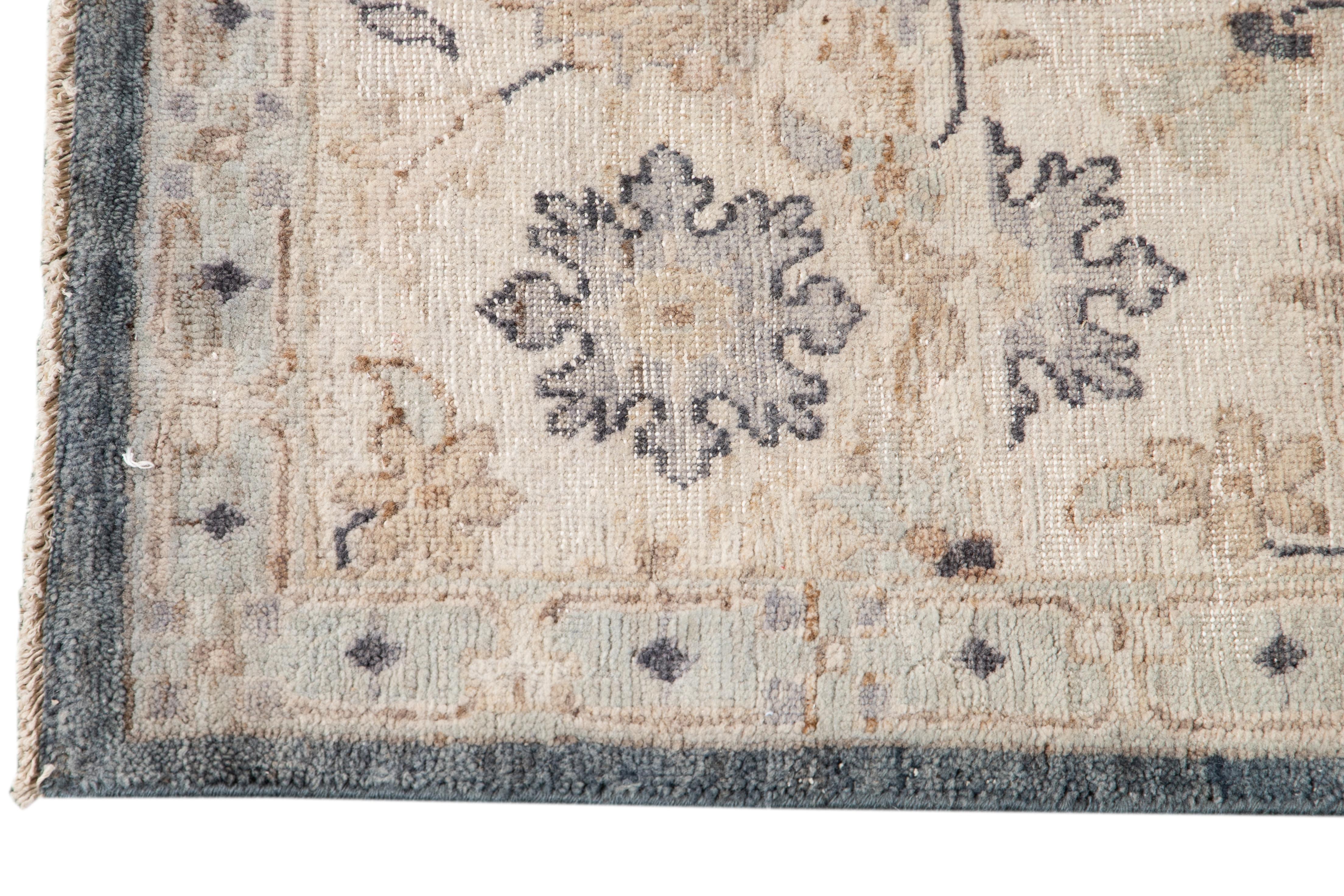 Hand-Knotted 21st Century Modern Indian Wool Rug For Sale